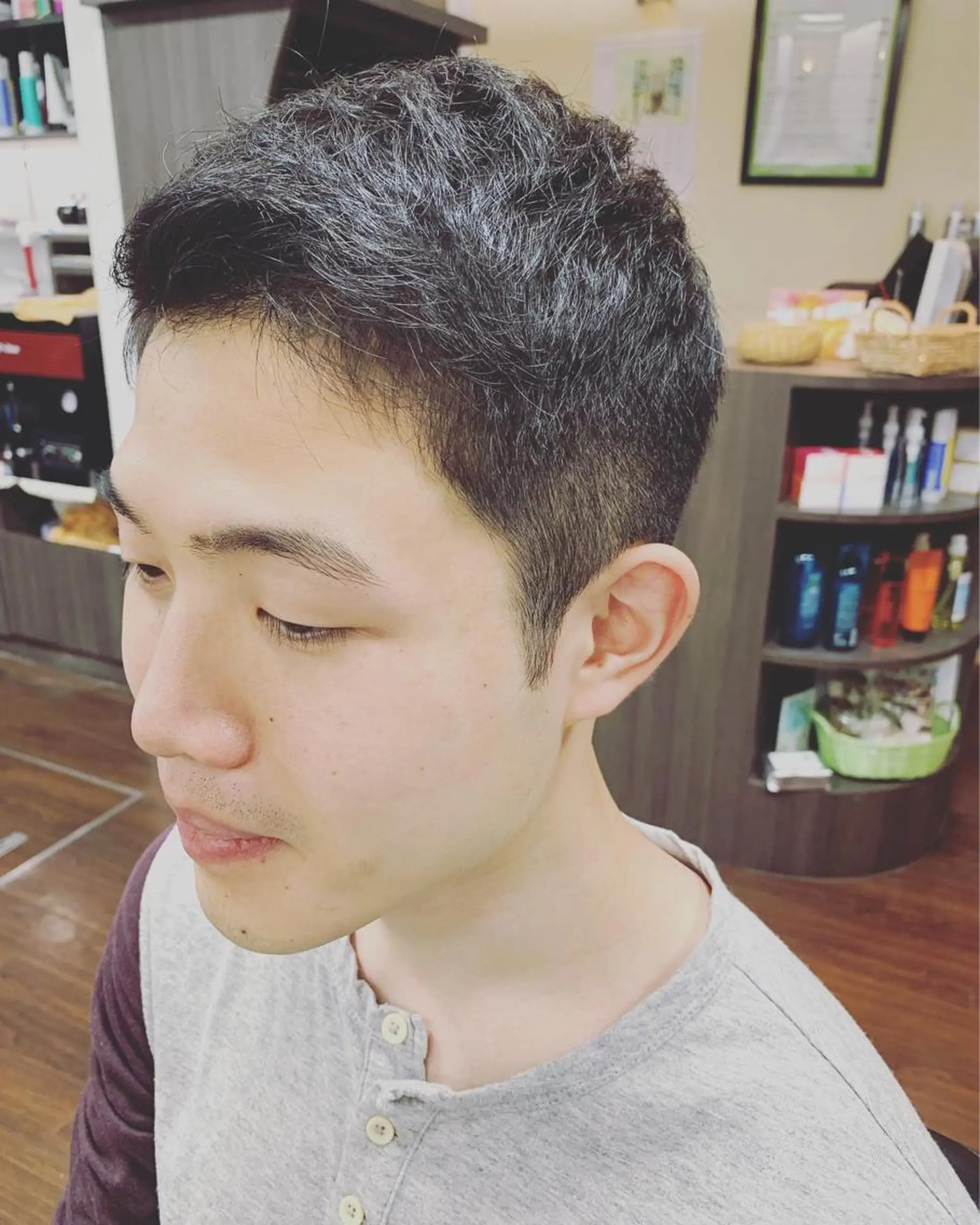 ショート カット 銀座バルビエグラン 角田雅樹（夜限定）のヘアスタイル