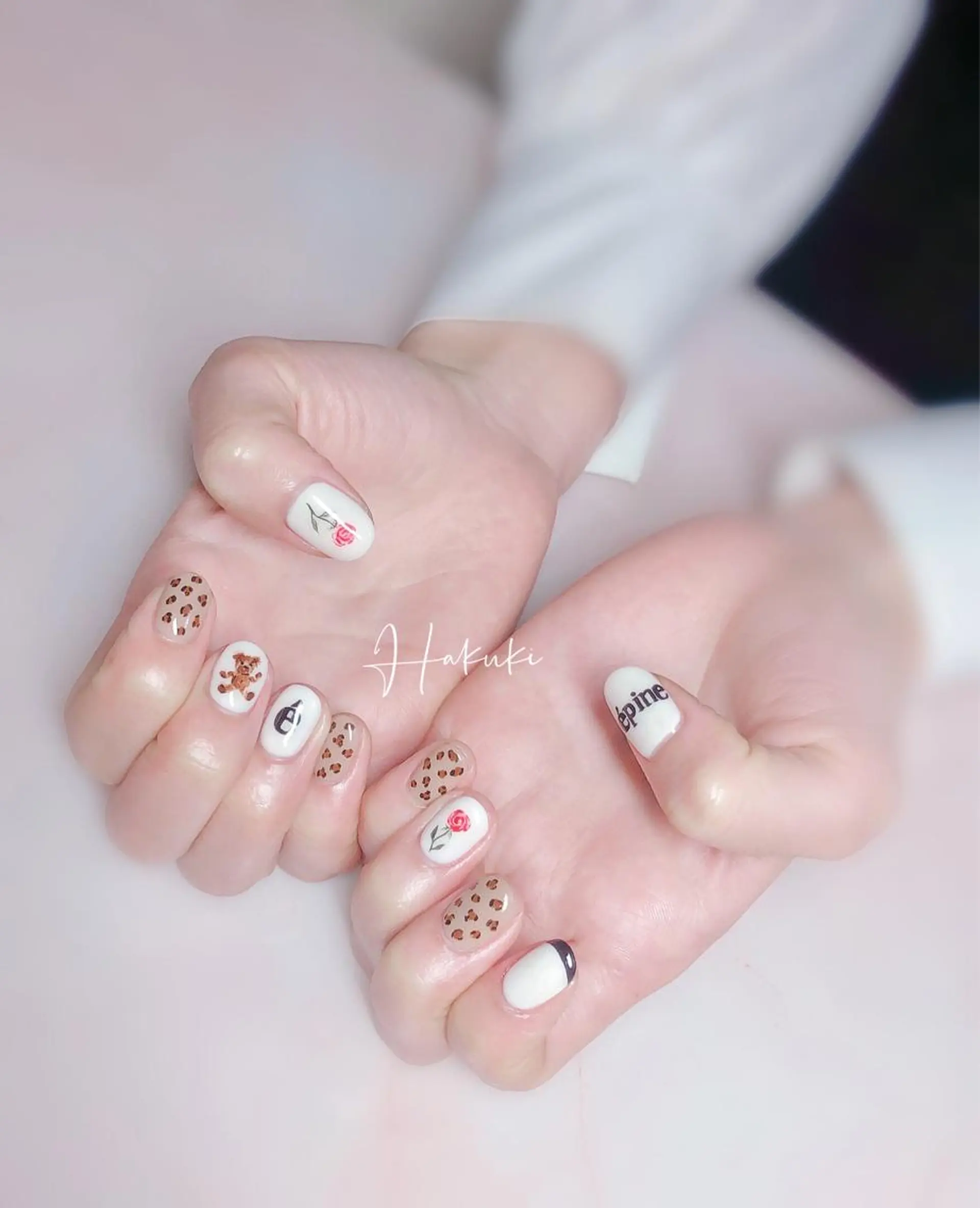 ネイル ハンドネイル ハンドケア ハク キのネイルデザイン