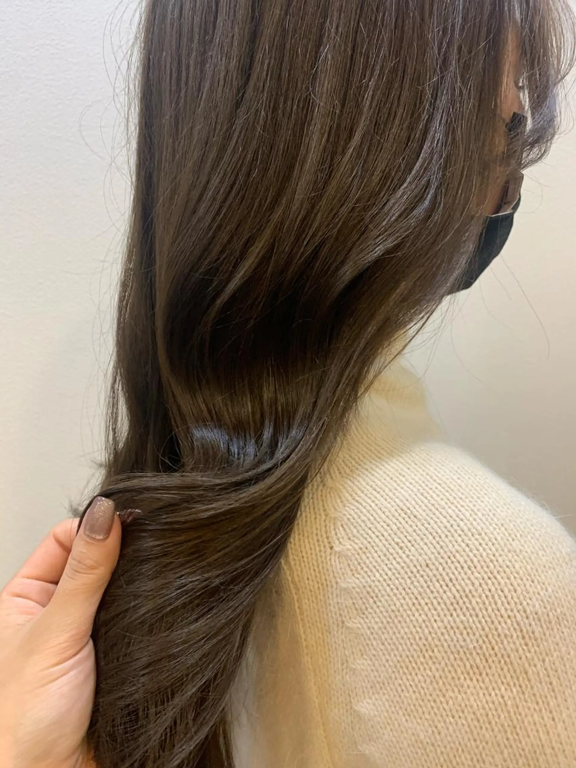 ロング カラー ベージュカラー 透明感カラー 現地韓国ヘア🇰🇷 Chisaki치사키のヘアスタイル