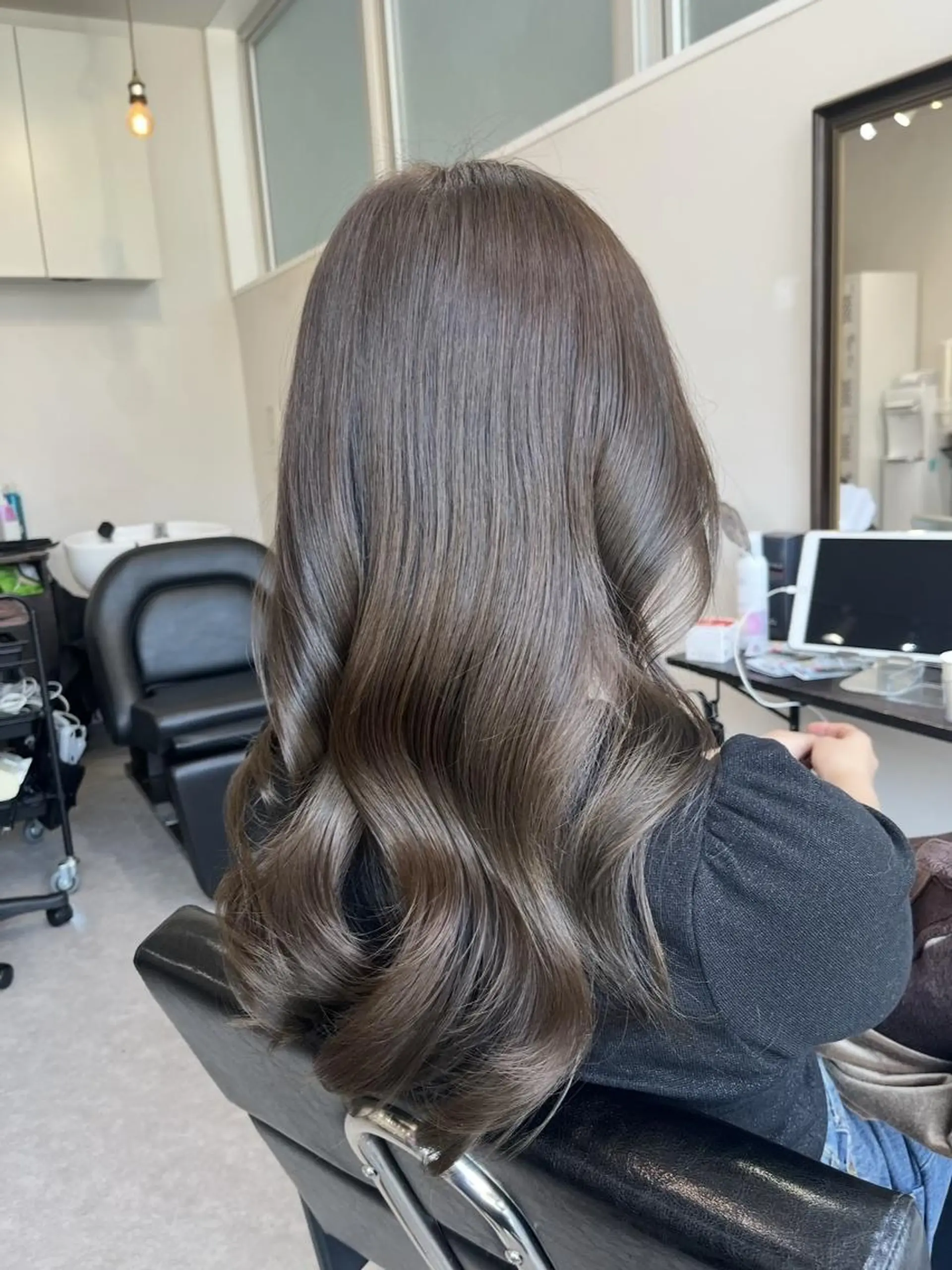 ロング ヘアカラー トリートメント トリートメントモデル カラーモデル✨祐里佳のヘアスタイル