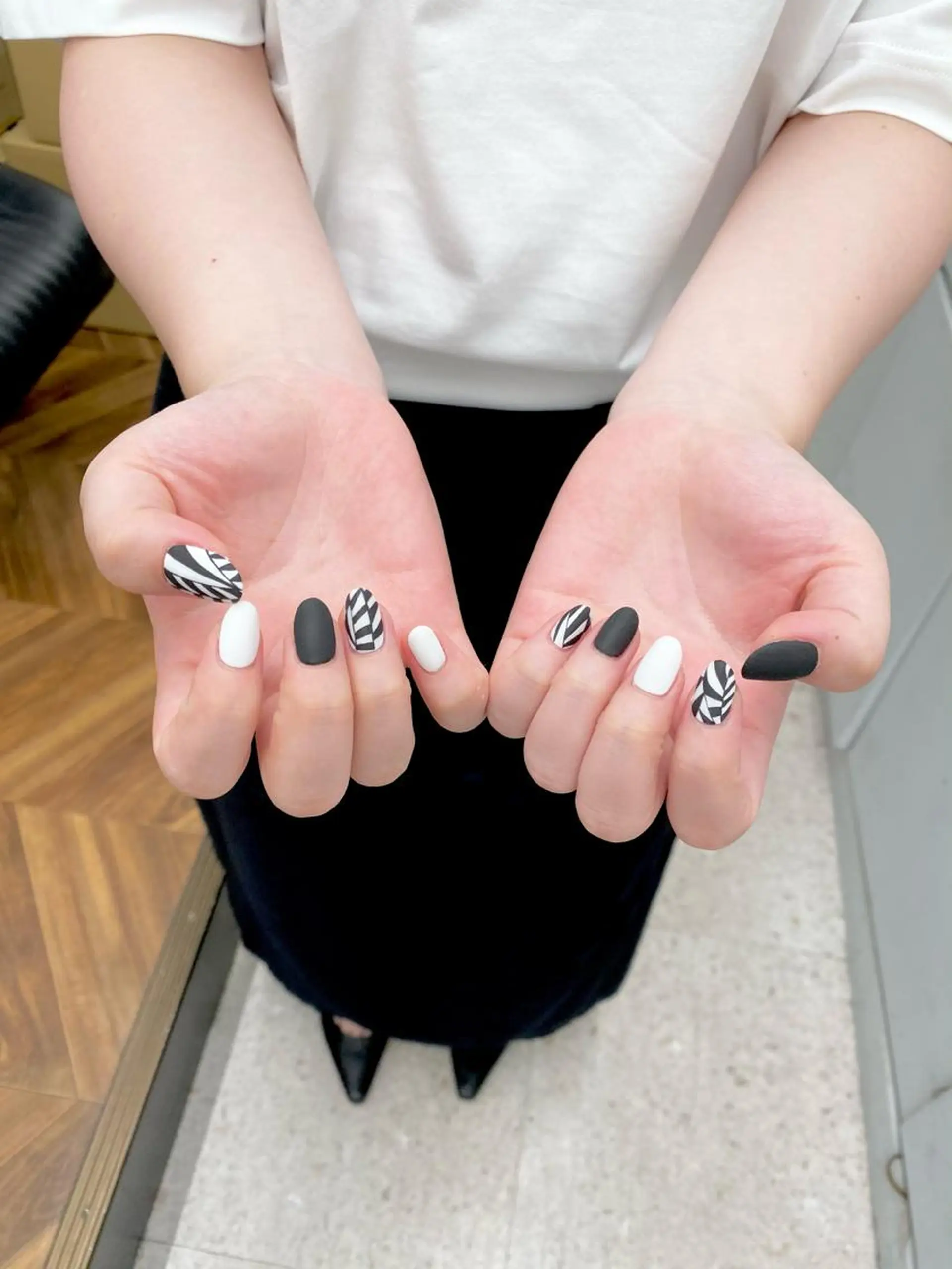 ネイル ハンドネイル 京都レイヤーカット/ 縮毛矯正/羽柴りくのヘアスタイル