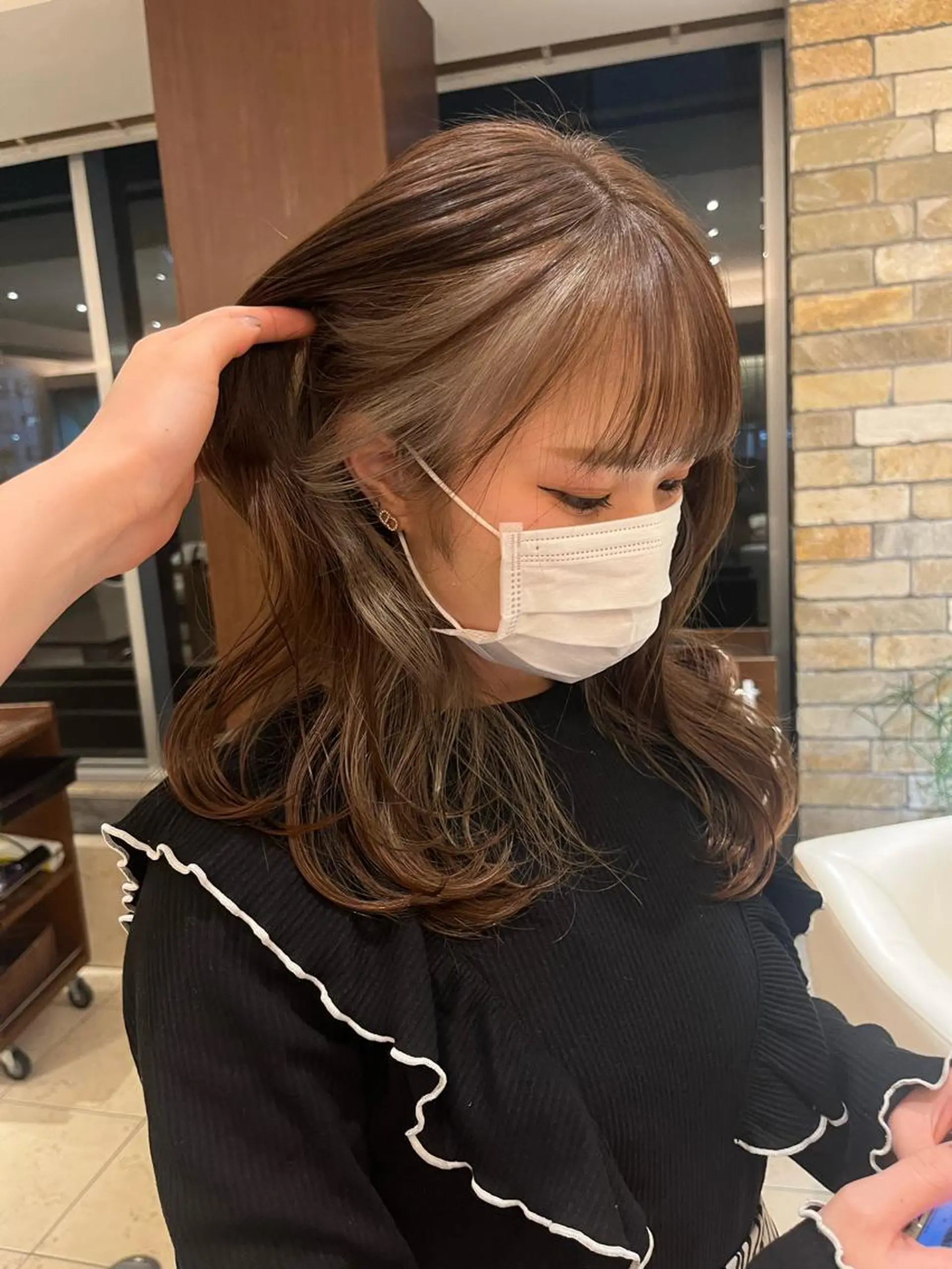 セミロング イエローカラー noé所属・HINA/栄/ボブ/ ボブパーマ/インナーのヘアスタイル