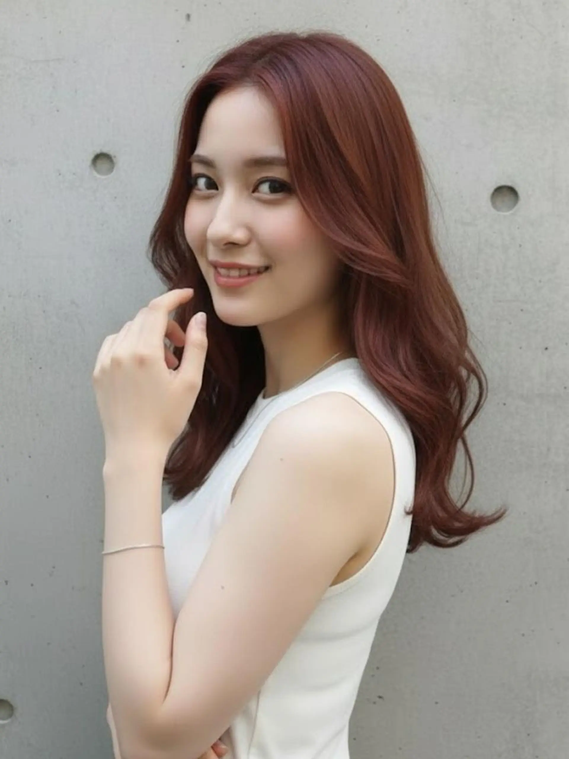 セミロング カラー レッドカラー レイヤーカット カット ヘアカラー ヘアサロン エム渋谷のヘアスタイル