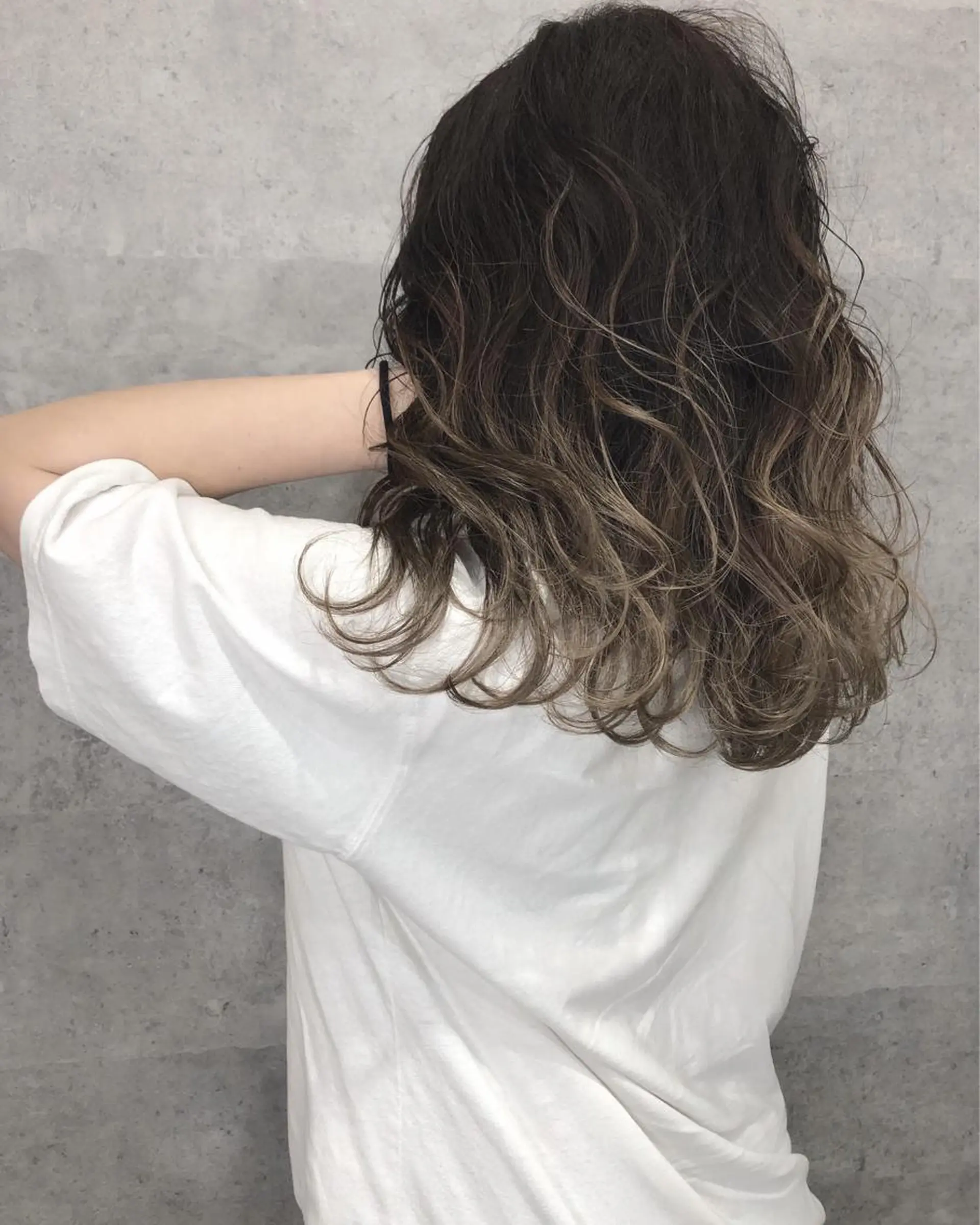 ミディアム カラー 髪質改善 中川　翔のヘアスタイル