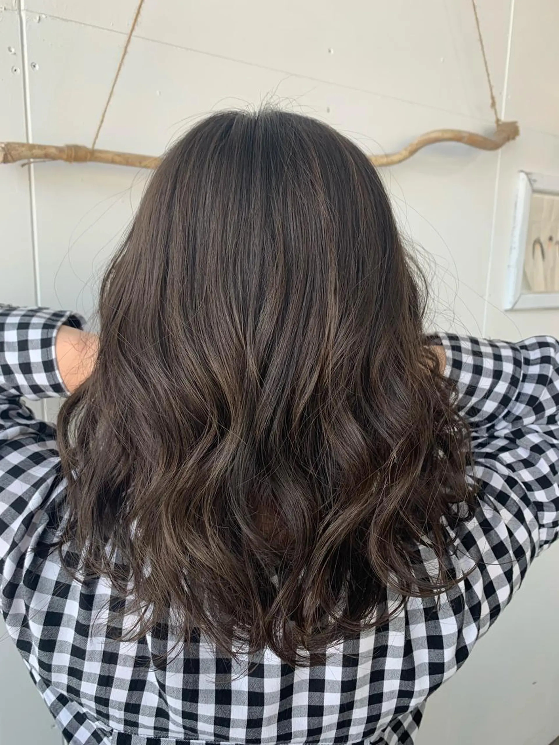 セミロング カラー RINKA 琳茄のヘアスタイル