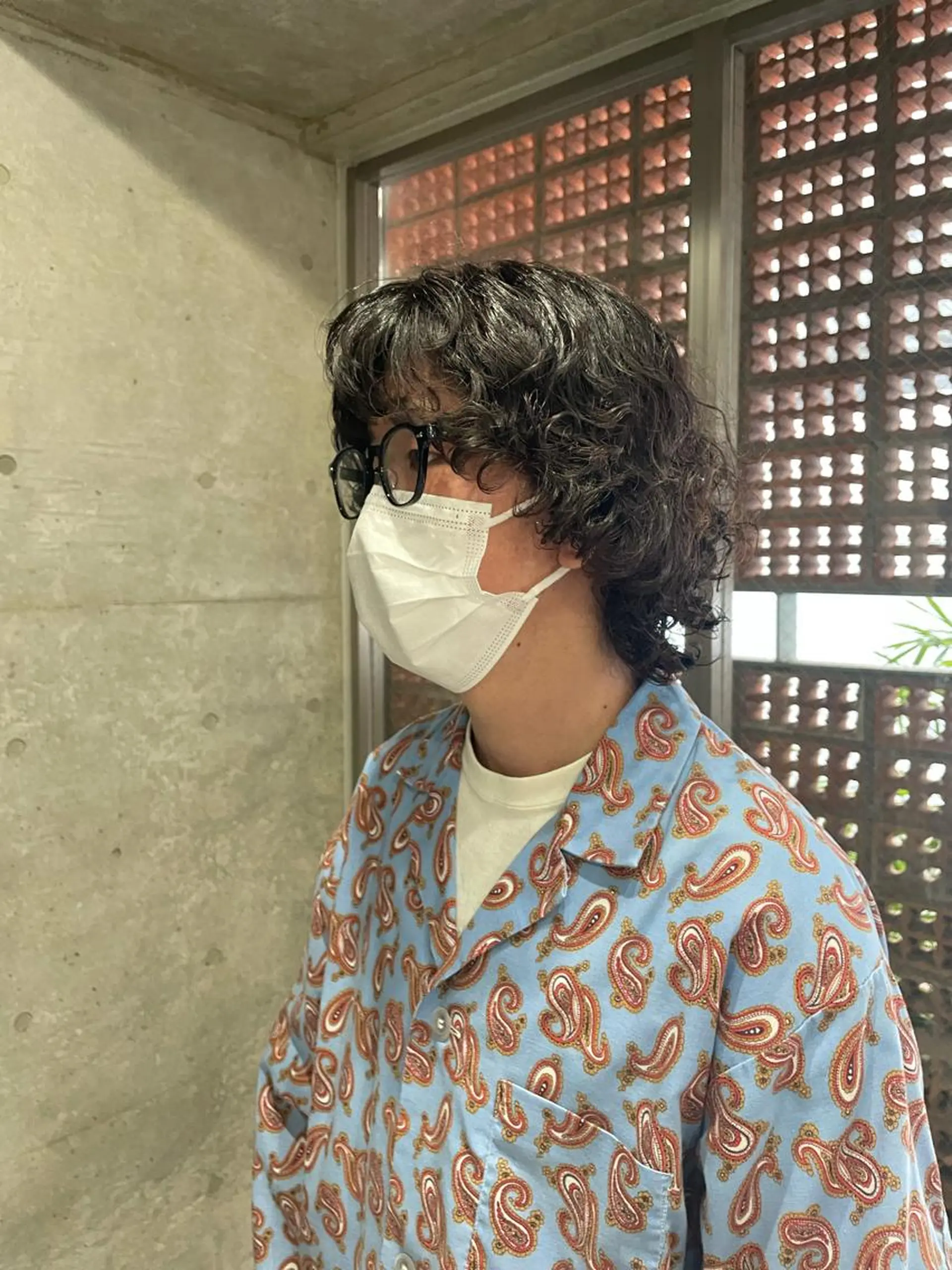 ミディアム カラー パーマ メンズ 吉田一輝 外国人パーマのヘアスタイル