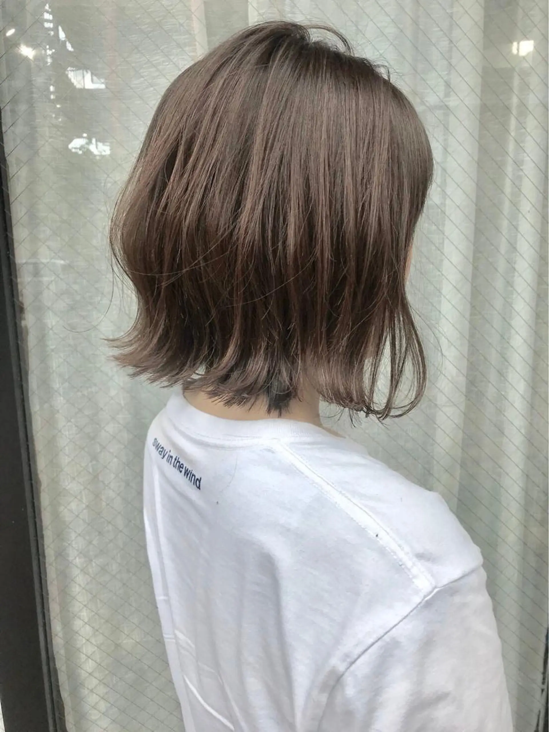 ミディアム カラー JUNTA 梅田茶屋町のヘアスタイル