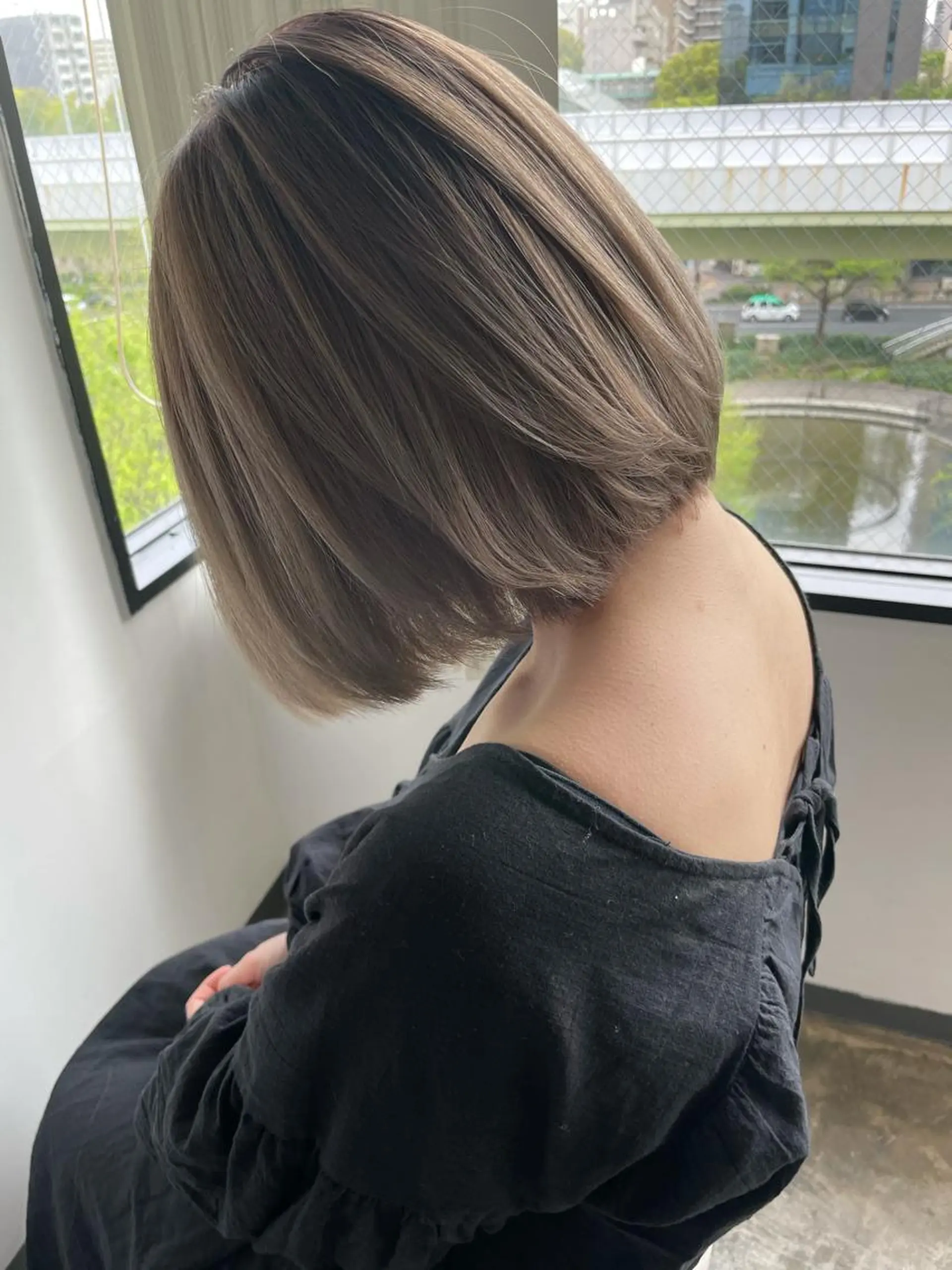 ミディアム カラー ✨艶ブリーチカラー ✨四ノ宮裕己のヘアスタイル