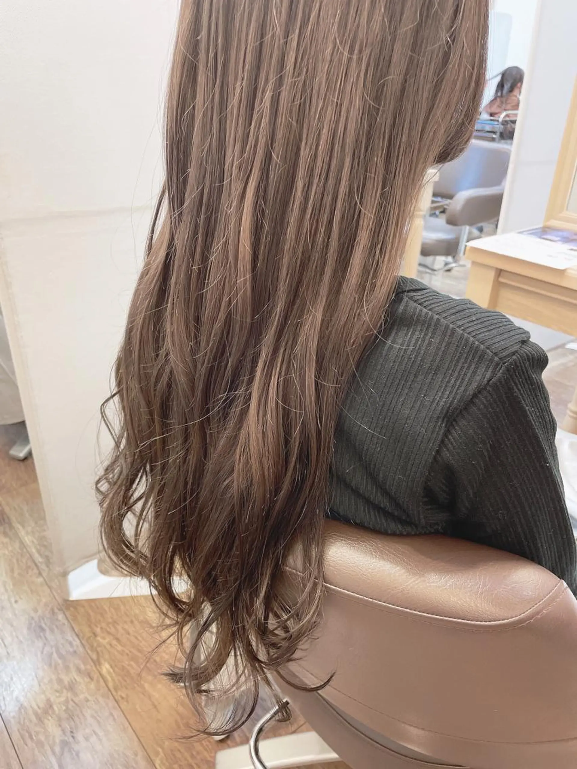 ロング カラー ベージュカラー ミルクティーベージュ ヘアカラー メンズパーマ🌀/ 中村郁未のヘアスタイル