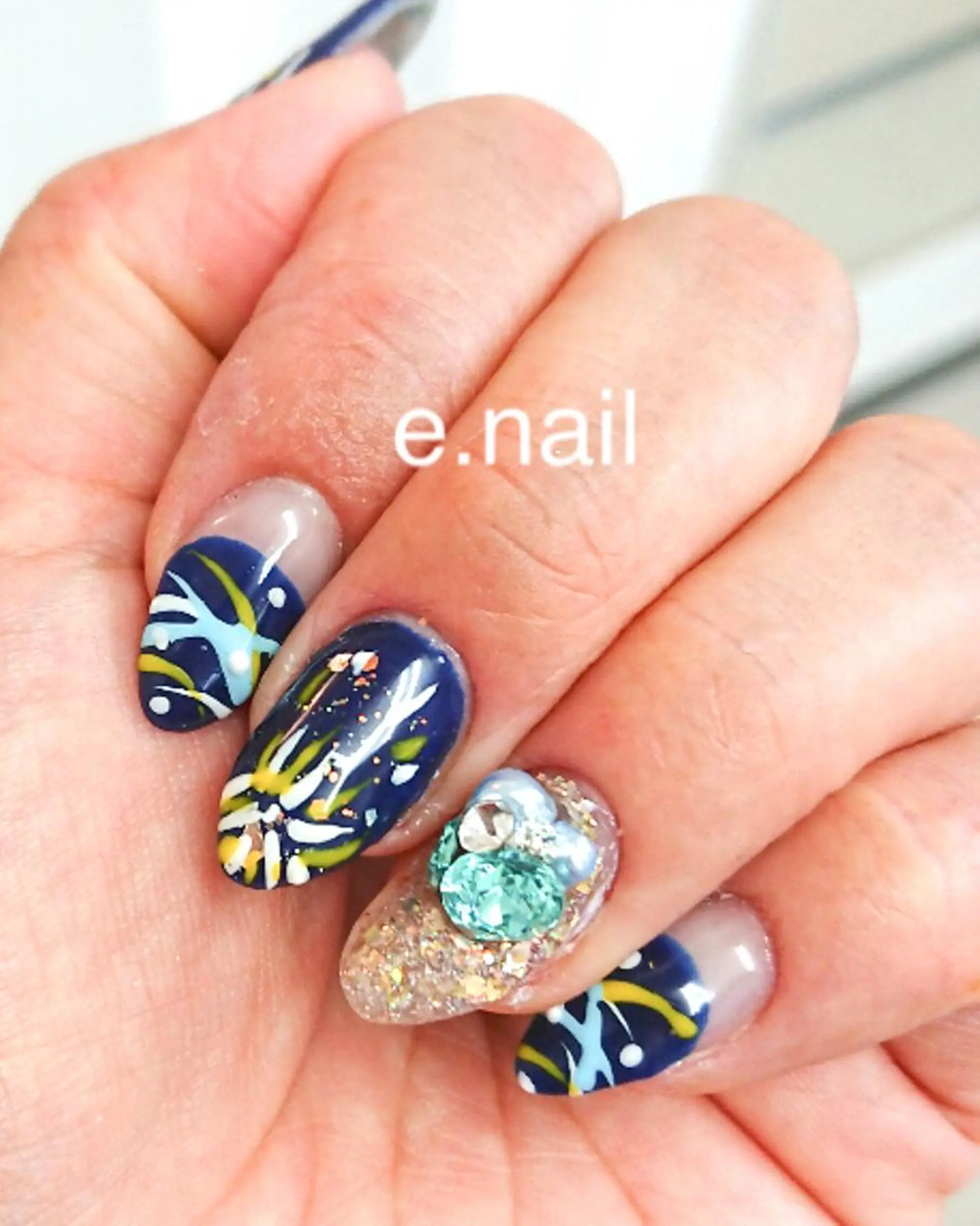 ネイル e.nail所属・和賀井 恵理のネイルデザイン