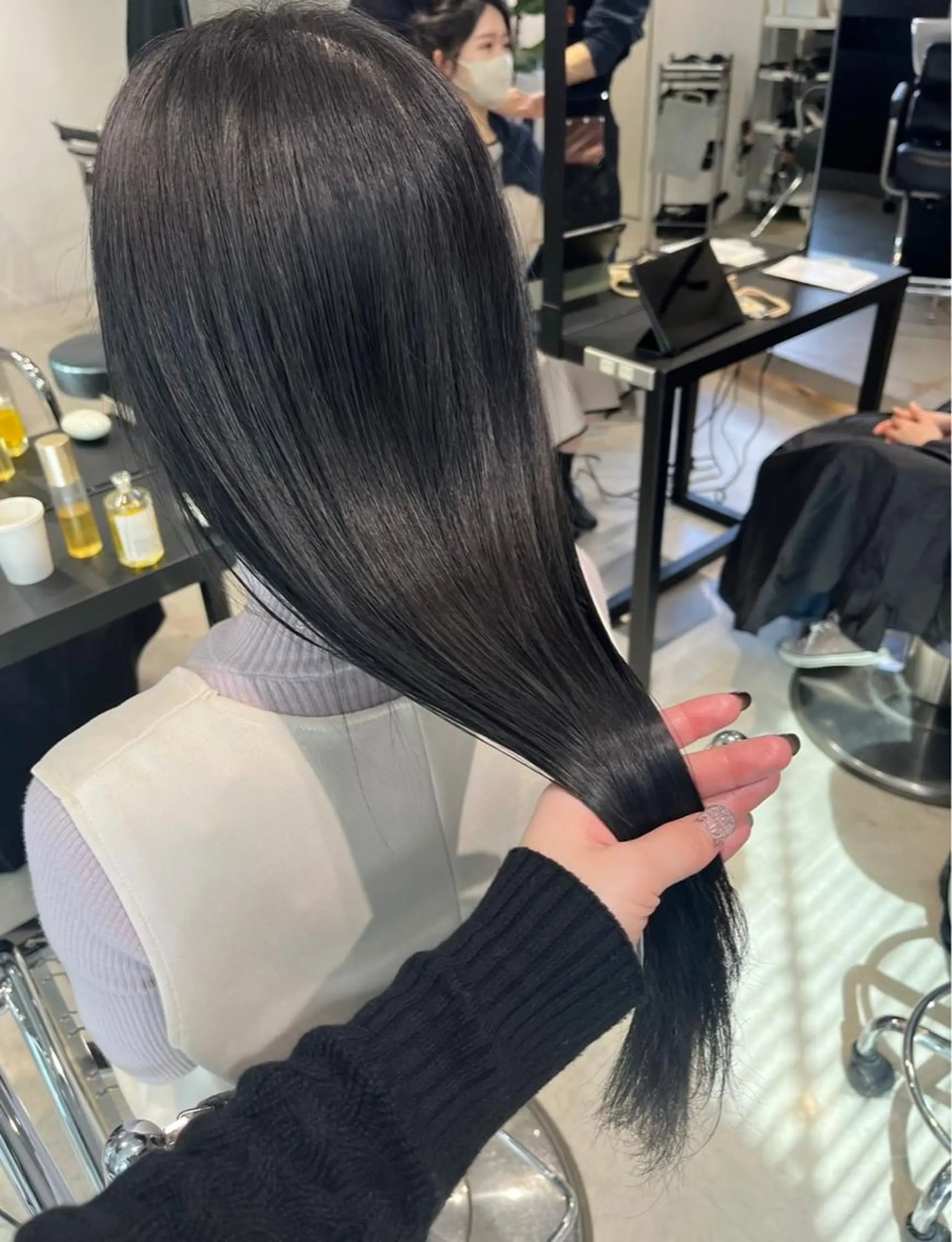 セミロング カラー パーマ ヘアアレンジ ヘアカラー トリートメント 透明感/オリーブ/ グレージュ/YUKAのヘアスタイル