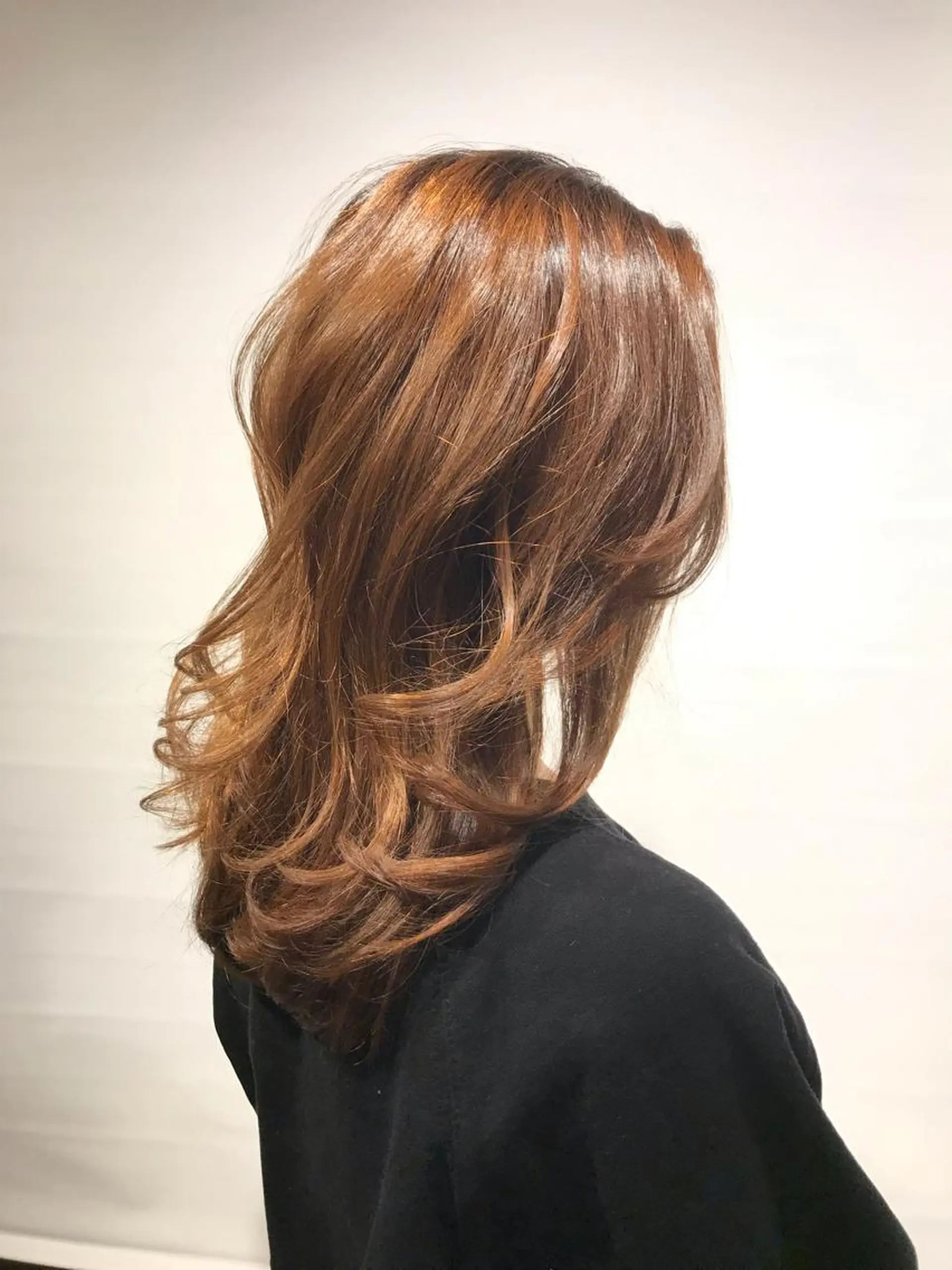 セミロング カラー BIANCO北堀江 AKANEのヘアスタイル