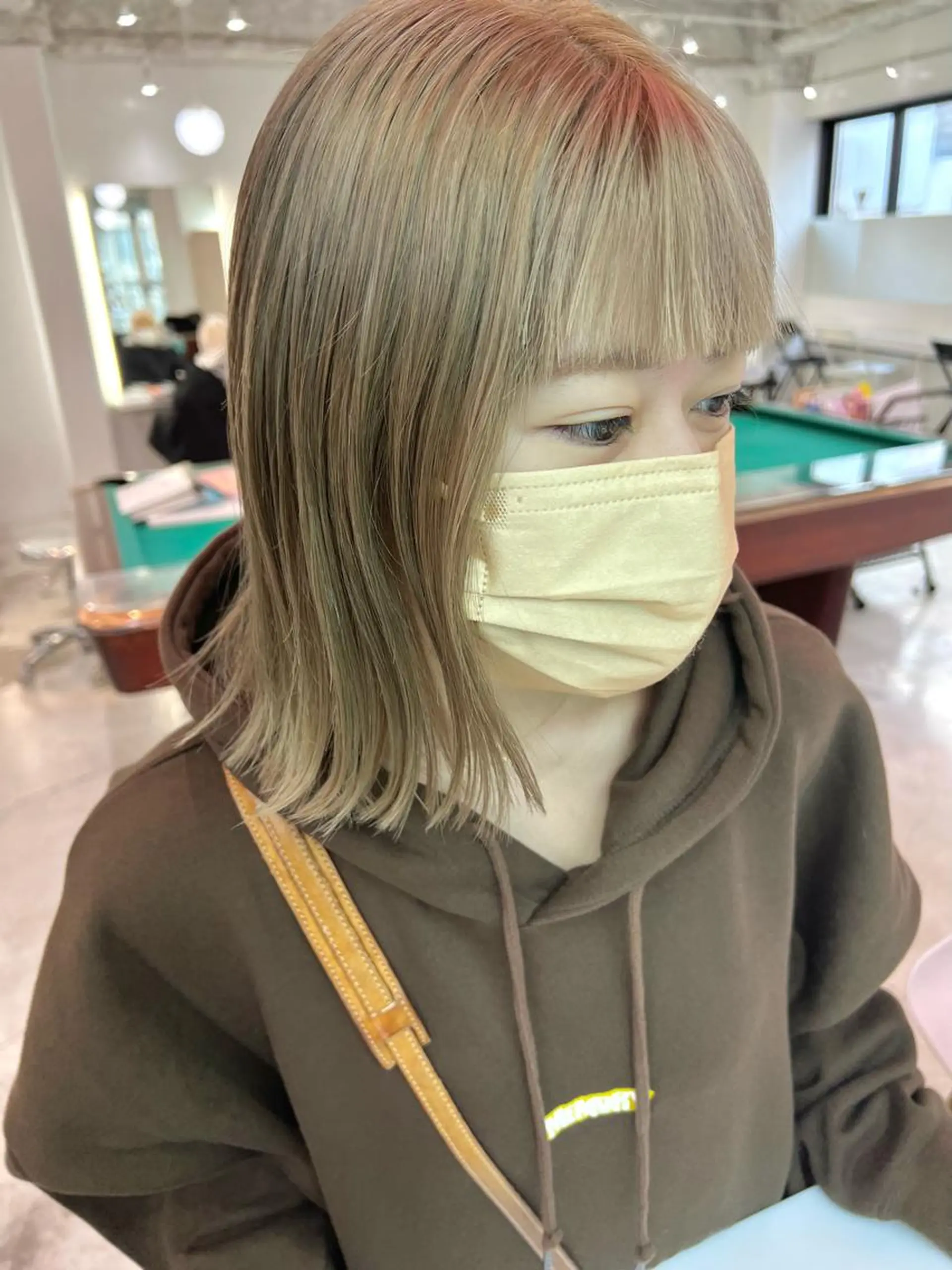 ショート カラー ヘアアレンジ 🧨ブリーチー×ボブ レイヤー💎じゅえるのヘアスタイル