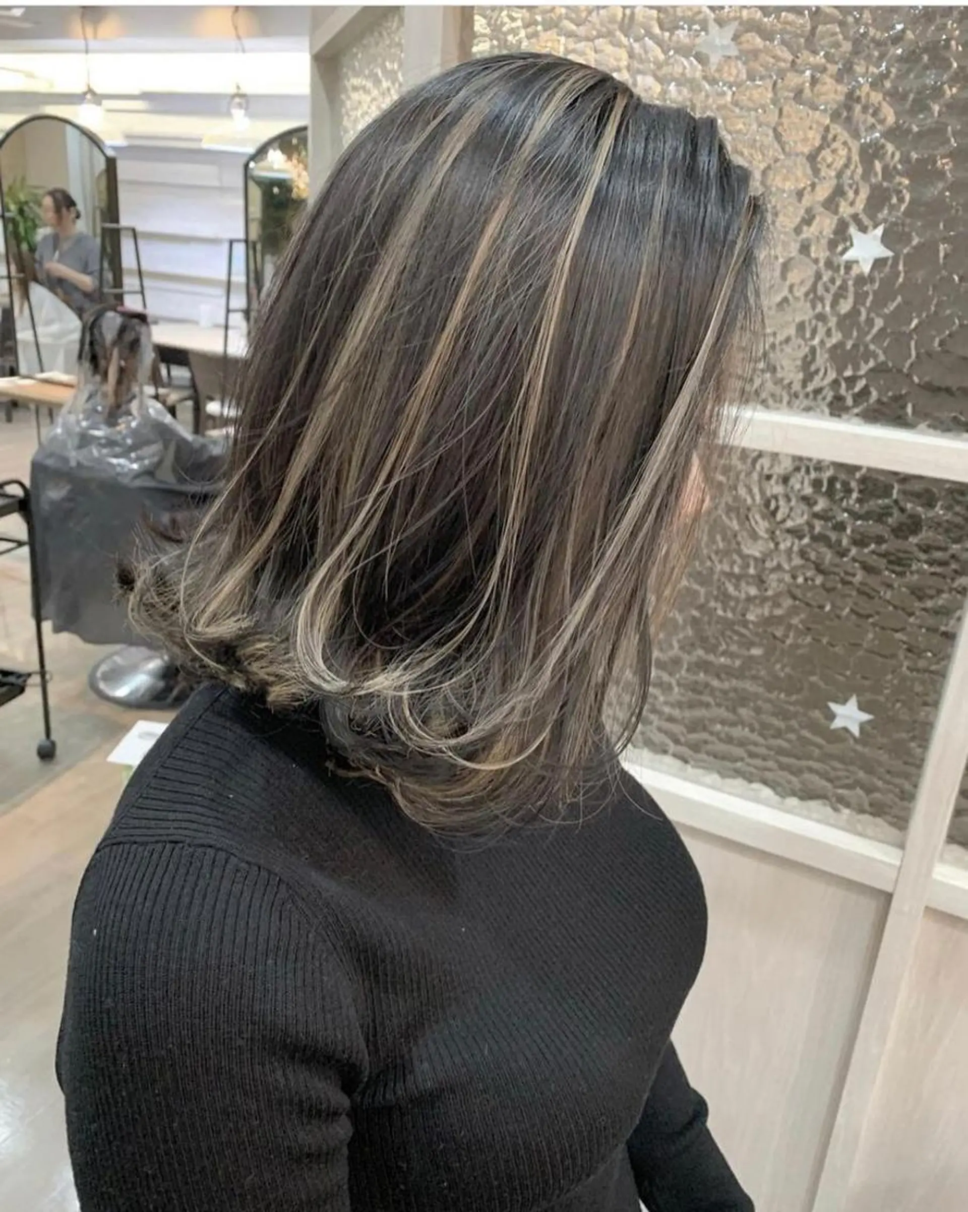 ミディアム メンズバレイヤージュ 斉藤春のヘアスタイル