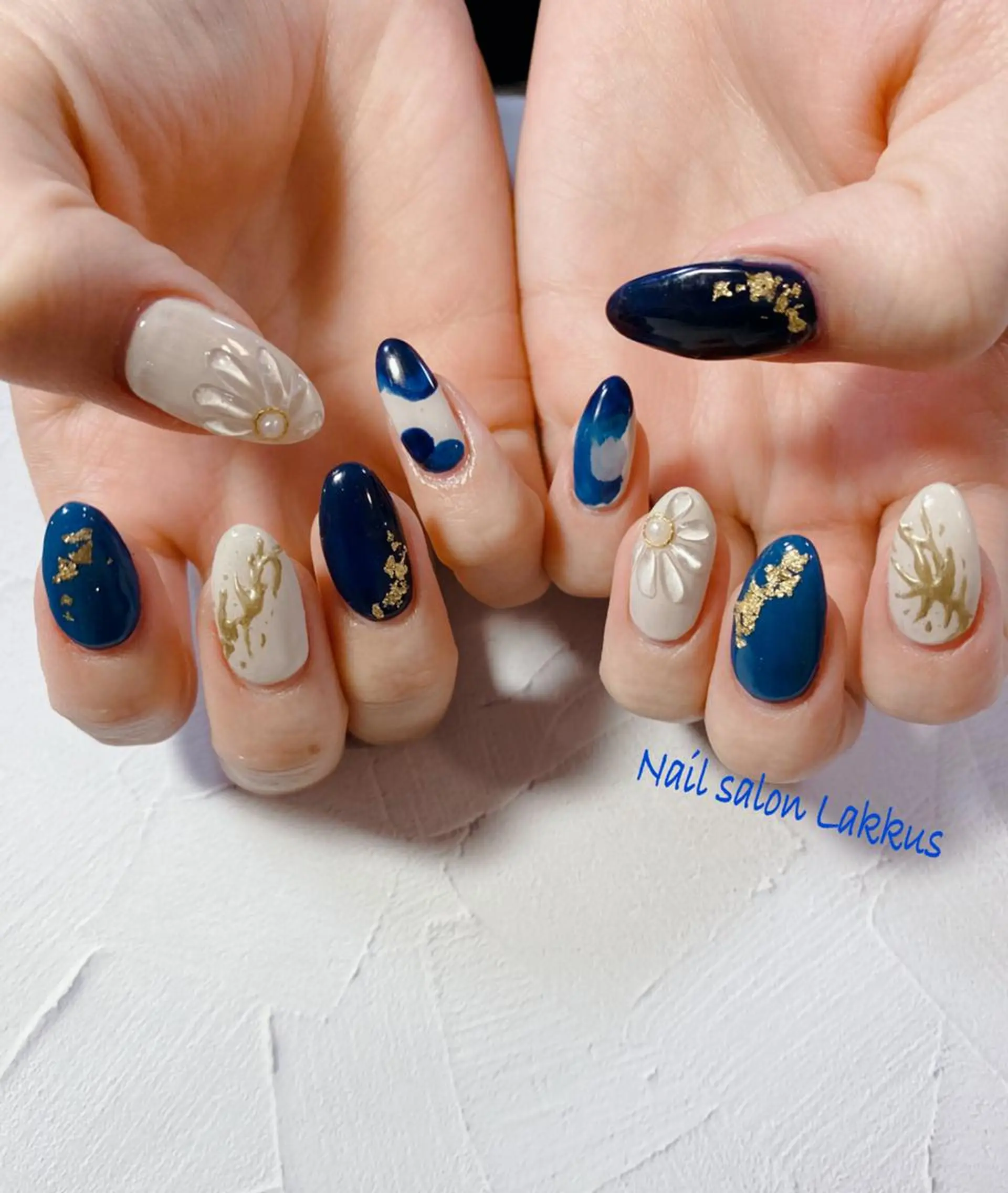 ネイル ニュアンスネイル Lakkus T－CHIのネイルデザイン