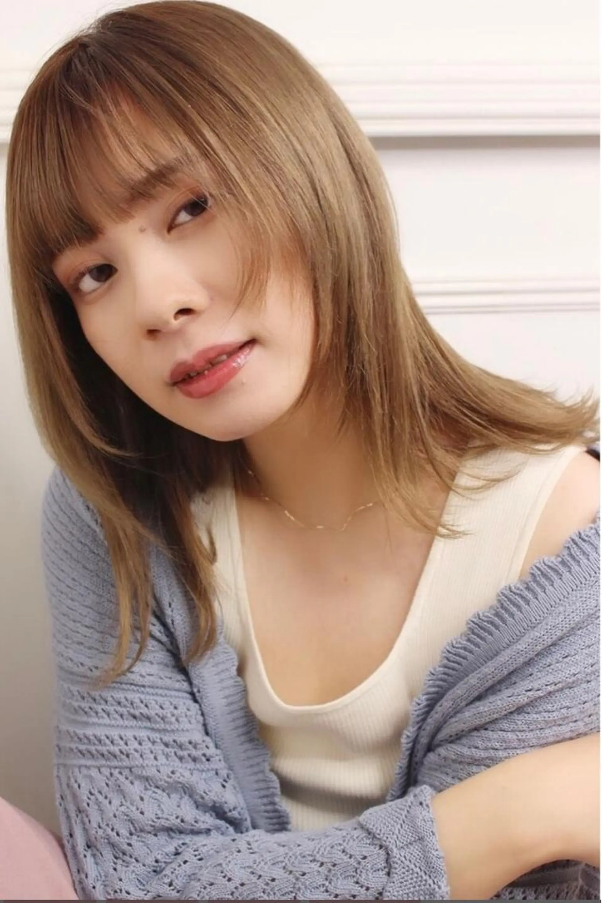 セミロング カラー リルウヘアー 天王寺のヘアスタイル