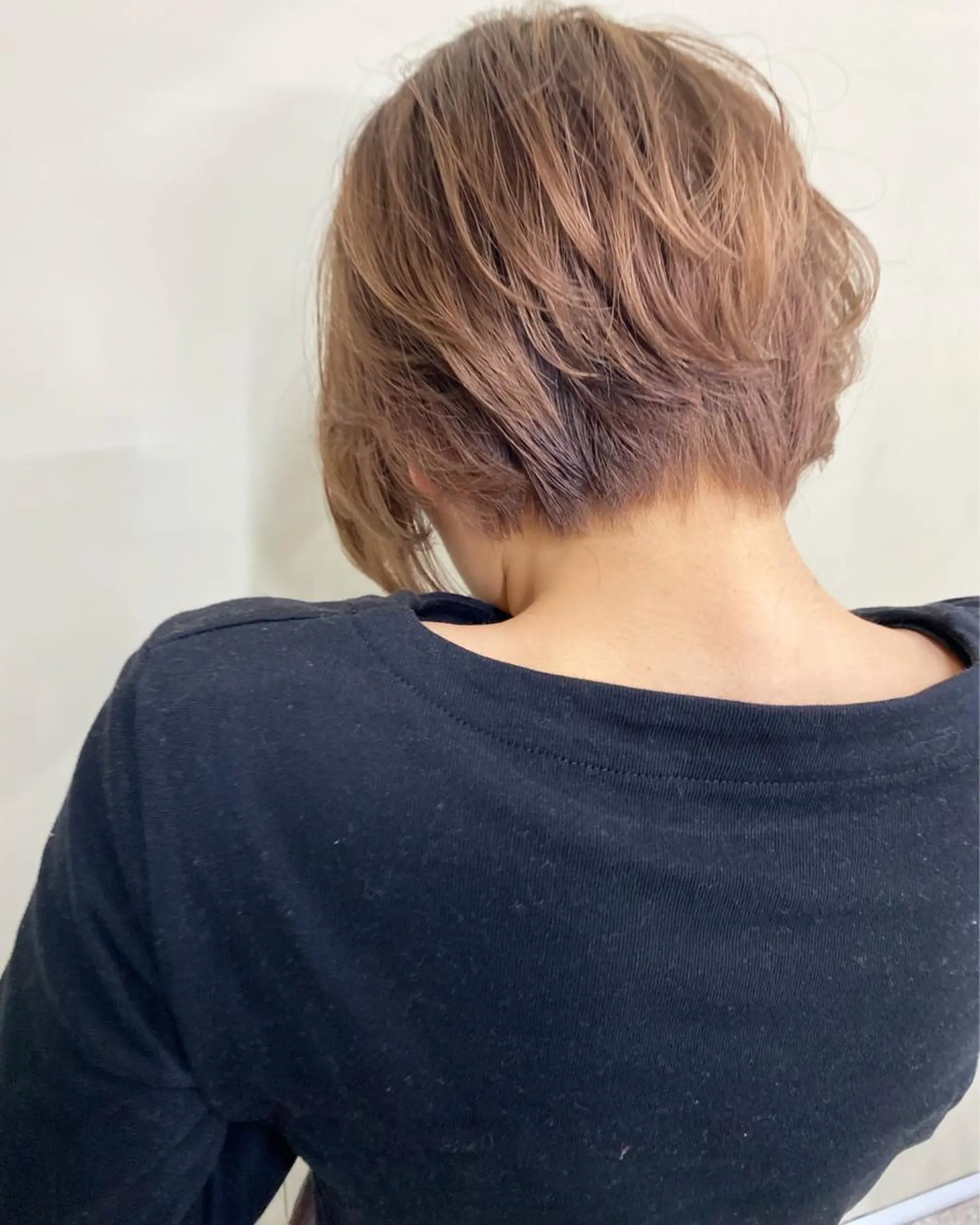 ショート レイヤーウルフ エクステ磯部のヘアスタイル