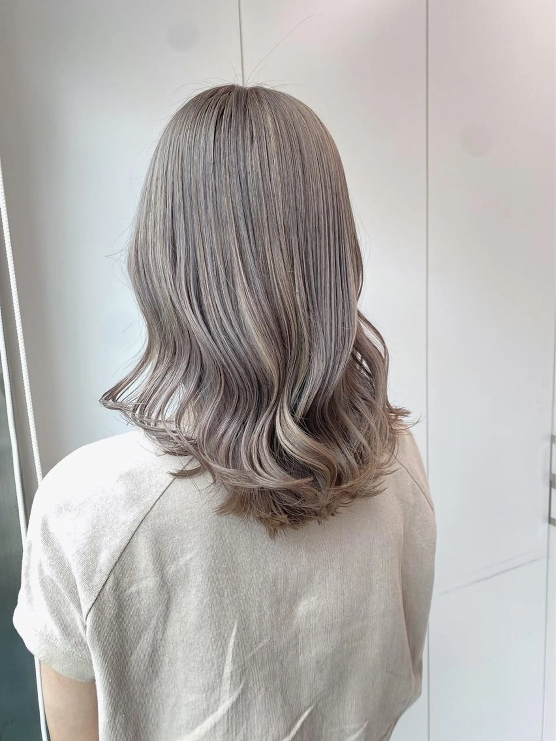 ミディアム トレンドモテカラー 🩷色落ちまで可愛くのヘアスタイル