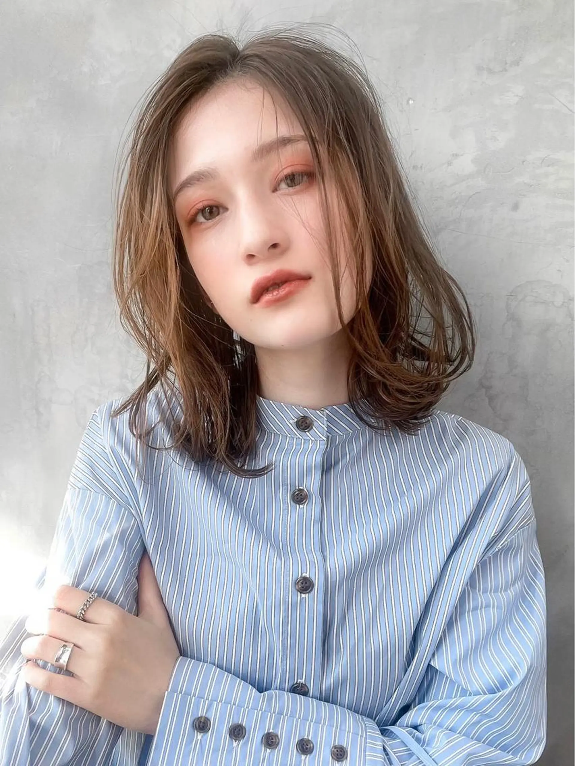 セミロング カラー 透明感カラー SALOWIN所属・MA Iのヘアスタイル