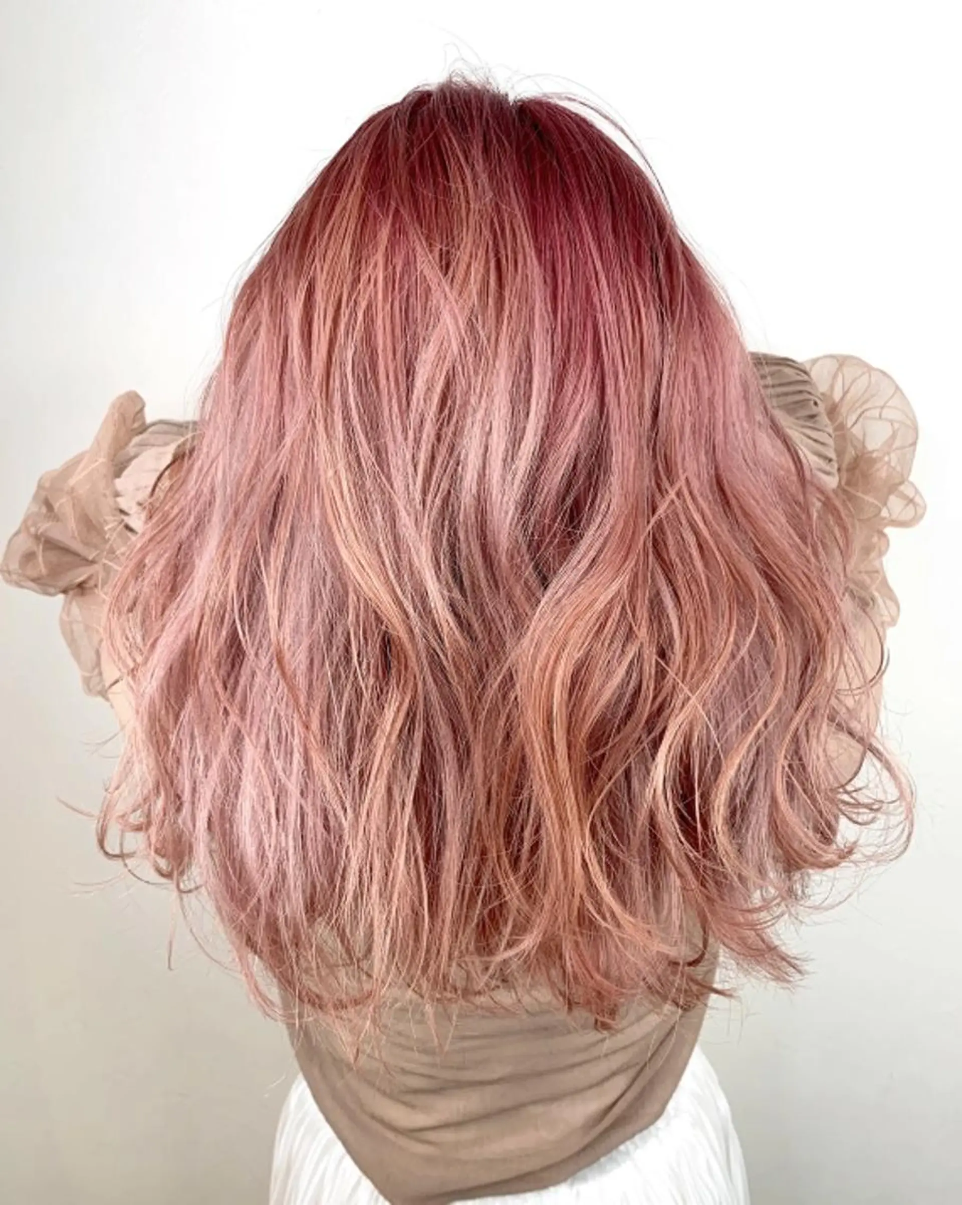 カラー ミディアム ミディアムパーマ アッシュ アッシュブラウン ベージュカラー 黒髪 N° aria 三軒茶屋のヘアスタイル