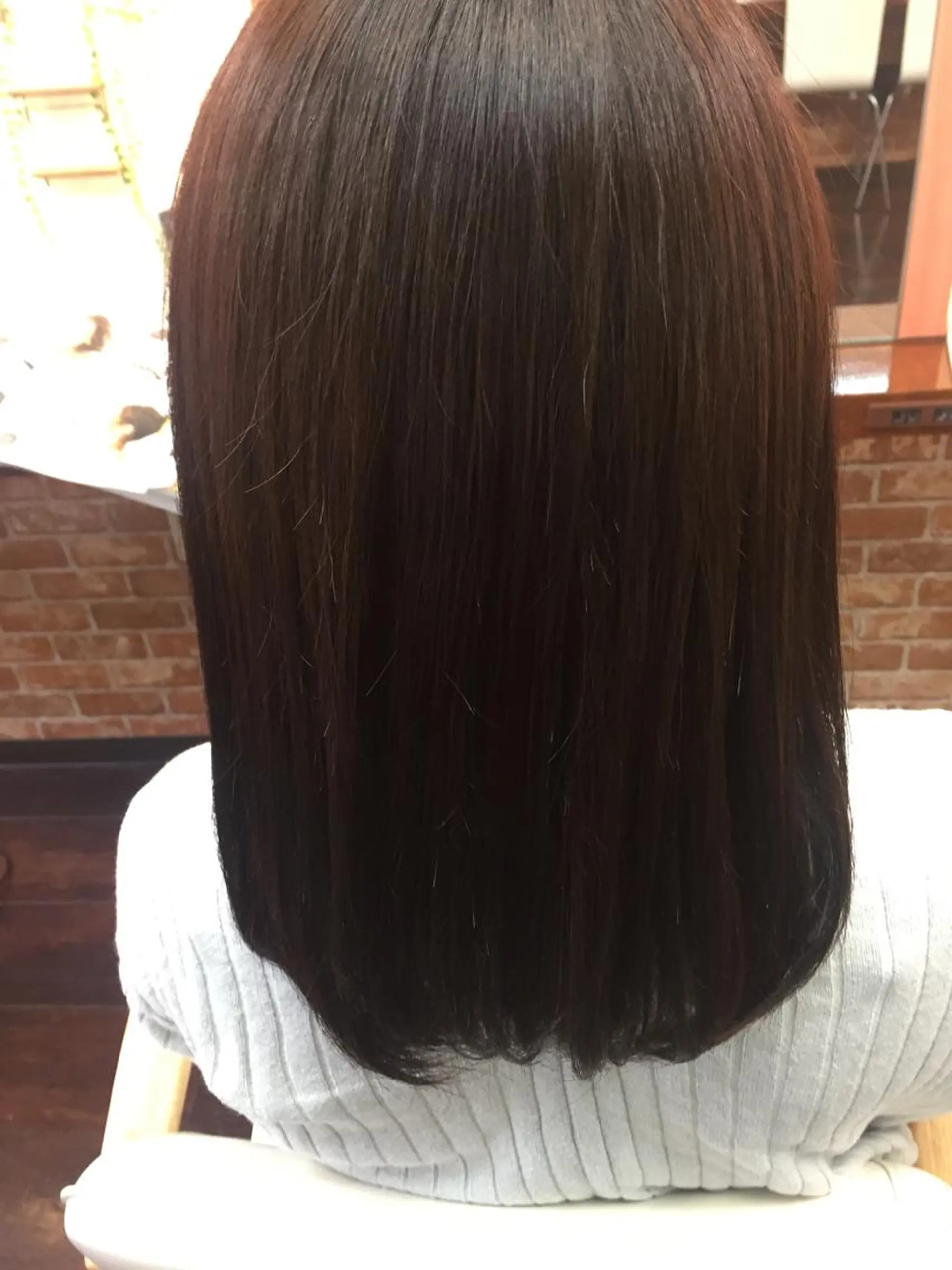 セミロング パーマ 桧山 真のヘアスタイル