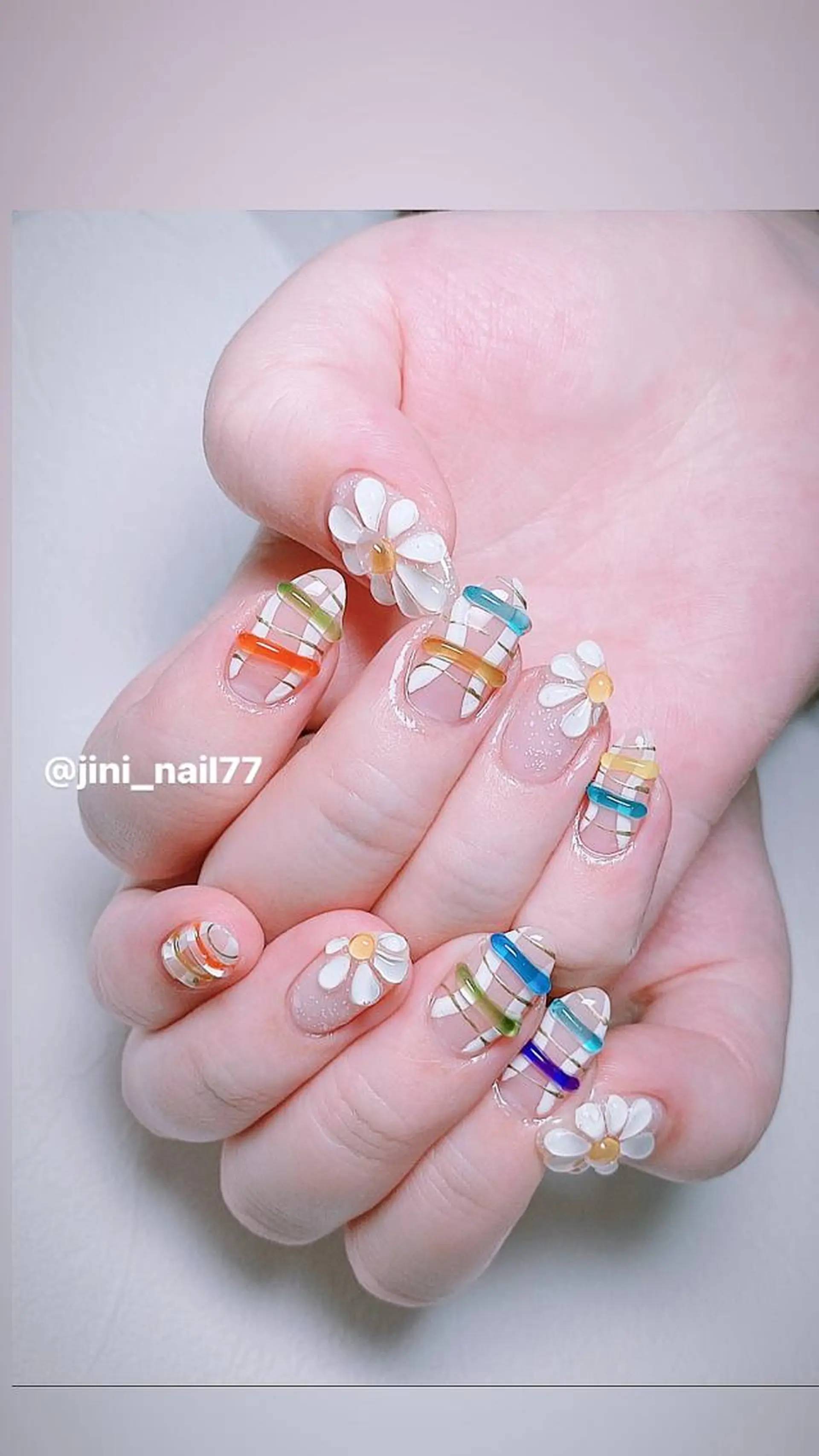 ネイル ハンドネイル JINI NAIL所属・ジニ ネイルのネイルデザイン