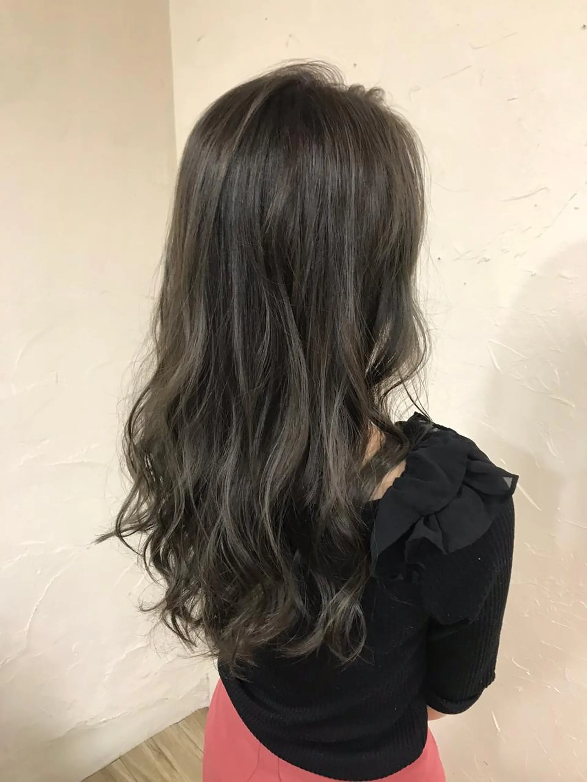 ロング ハイライト 深沢 秀のヘアスタイル