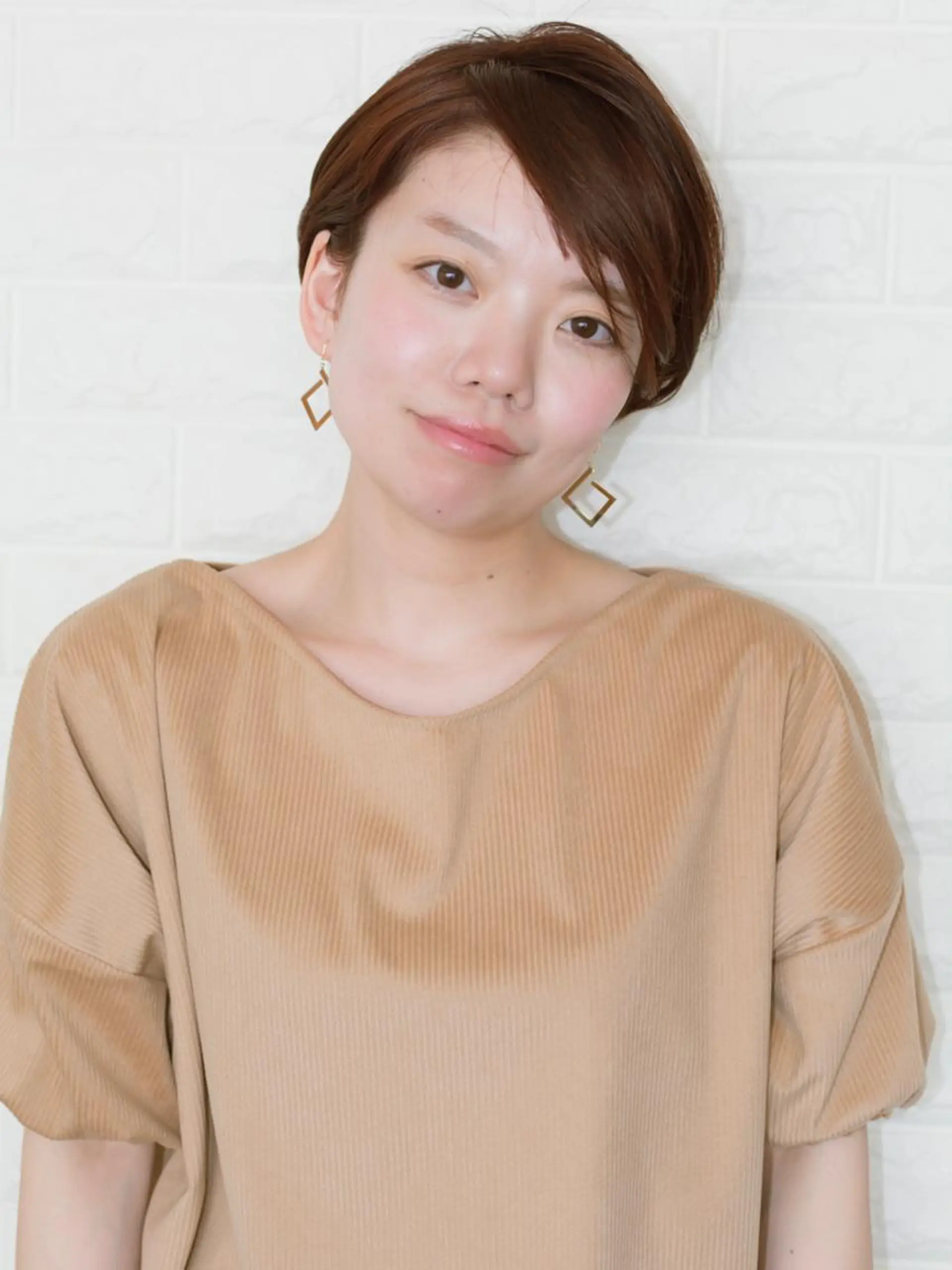 ショート カラー ショートボブ ベージュカラー ブルーカラー ブルージュ グレージュ 撮影モデル 斉藤 正敏のその他イメージ