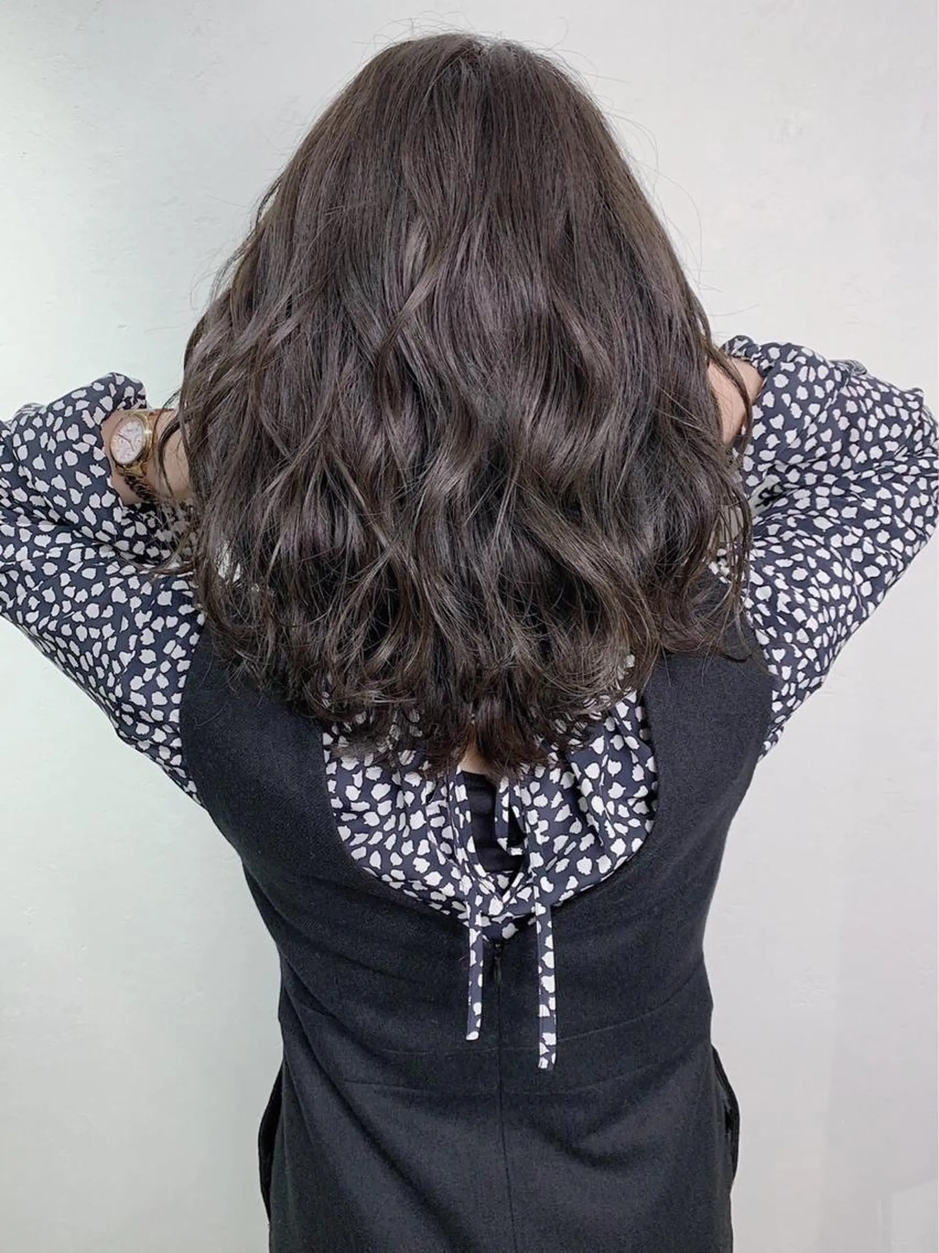 ミディアム カラー _WHITE＋ 南海難波店のヘアスタイル