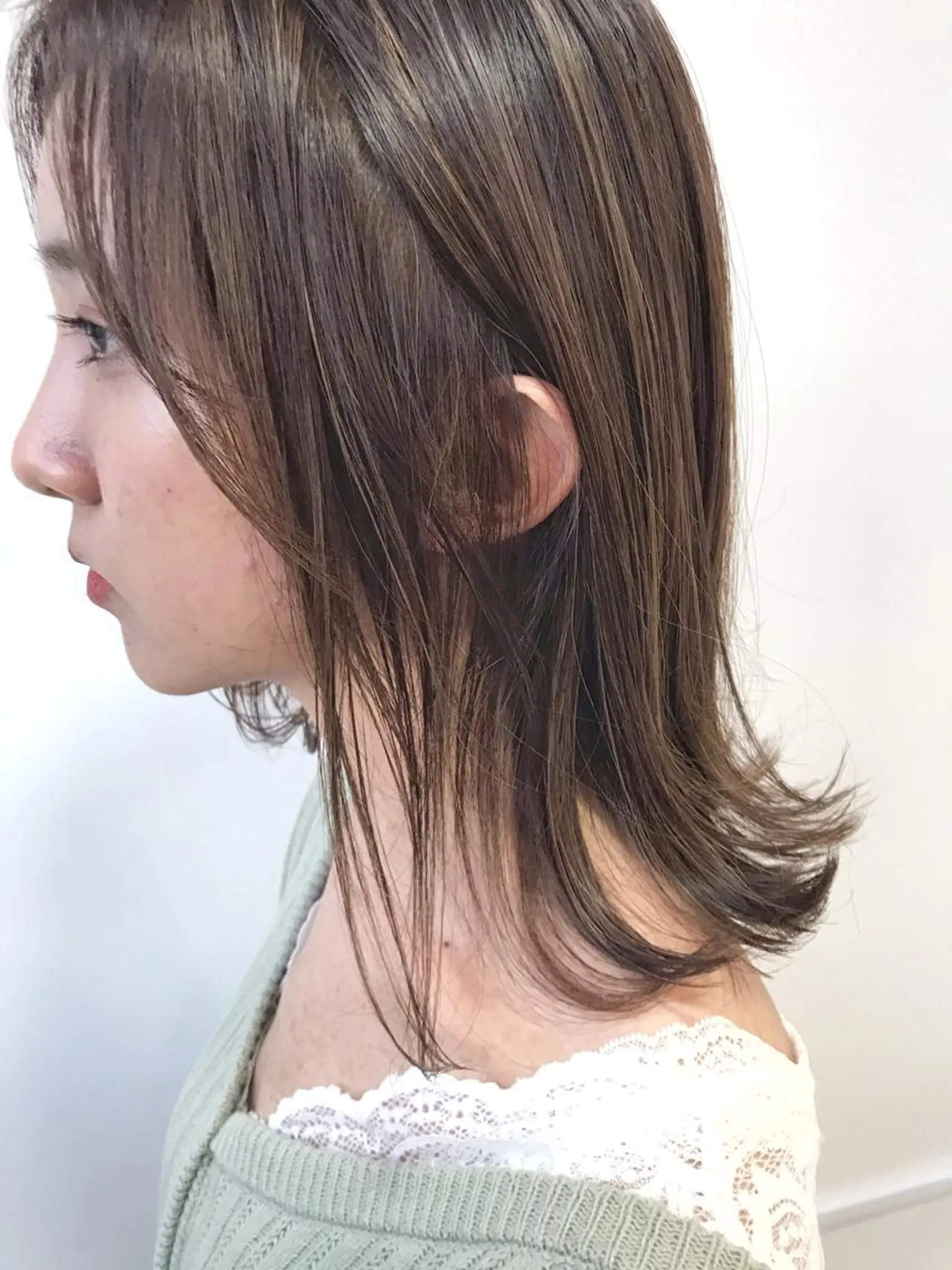 ミディアム アッシュ ハイライト カット ヘアカラー カラーリスト菅野 竜矢🌈のヘアスタイル