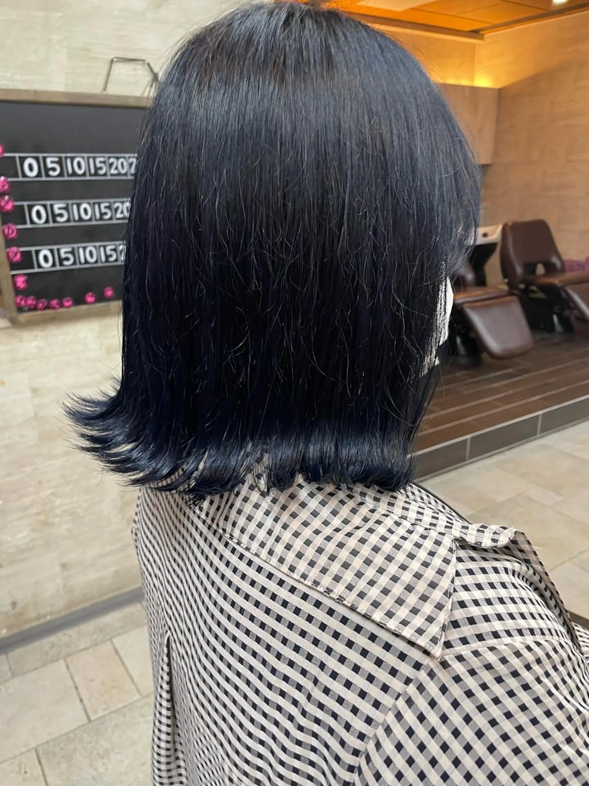 ミディアム HAIR LOUNGE Run Ways所属・Shiho 🦋 ／透明感カラーのヘアスタイル