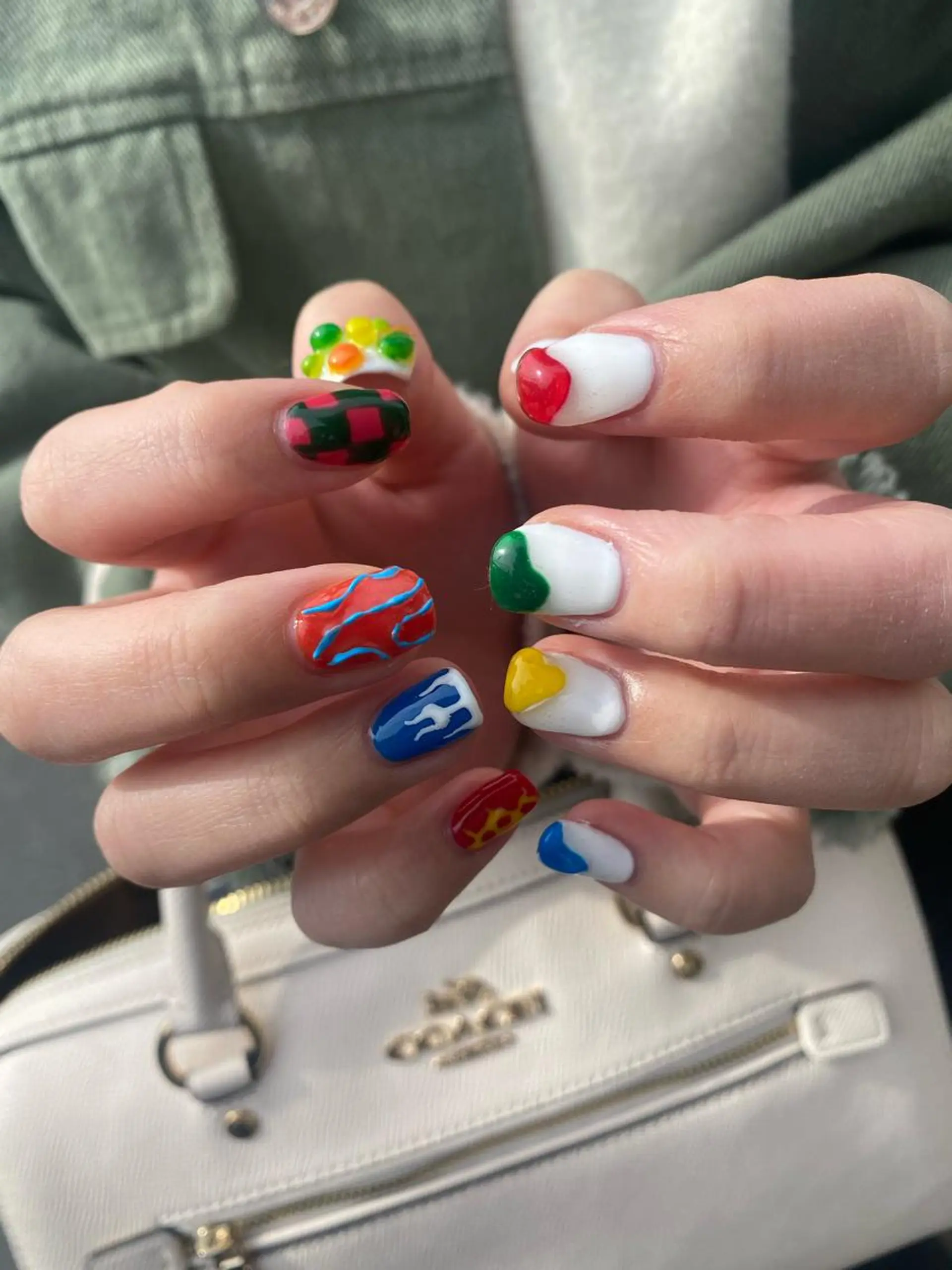 ネイル niconail 千歳烏山店所属・niconail 🧣ayu 📍烏山のネイルデザイン
