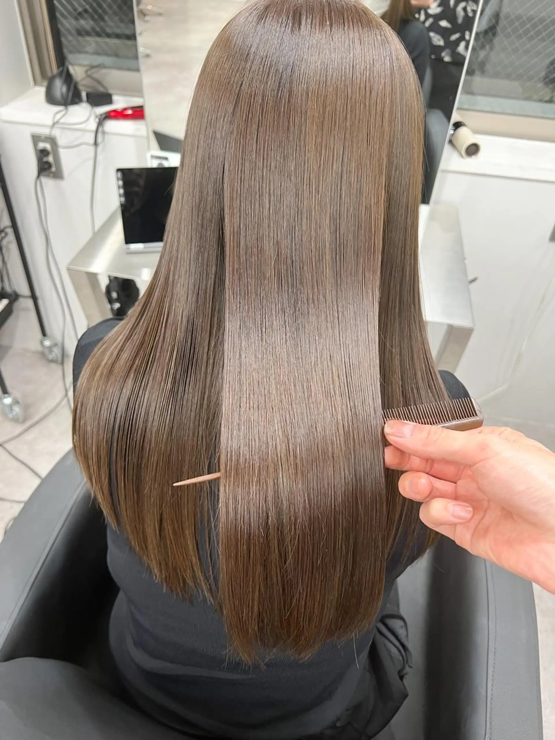 セミロング アッシュ トリートメント カット ヘアカラー トリートメント 銀座/髪質改善カラー 酸性ストレート🍎のヘアスタイル