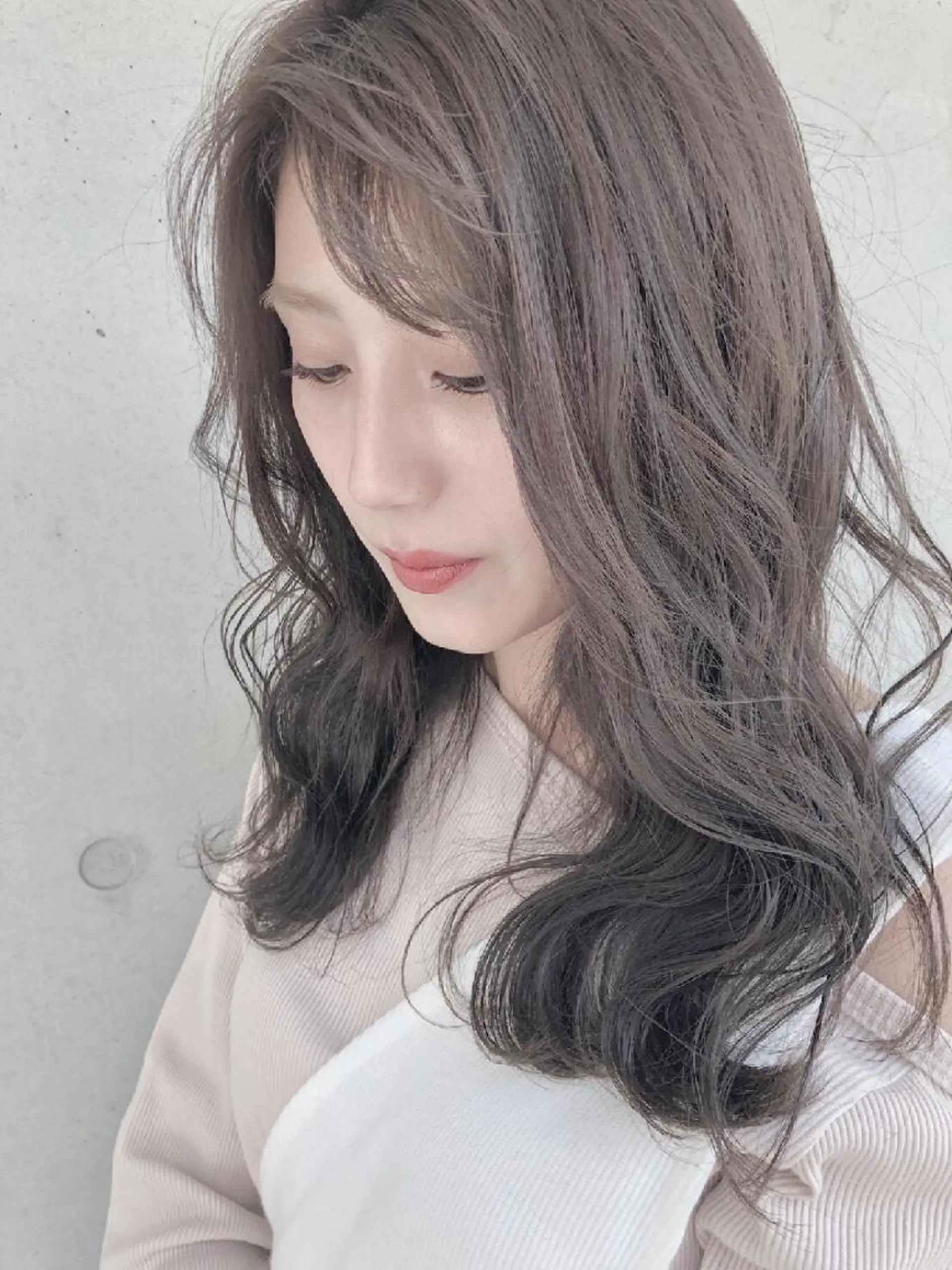 セミロング カラー ヘアアレンジ 透明感/レイヤー 🇰🇷tomonaのヘアスタイル