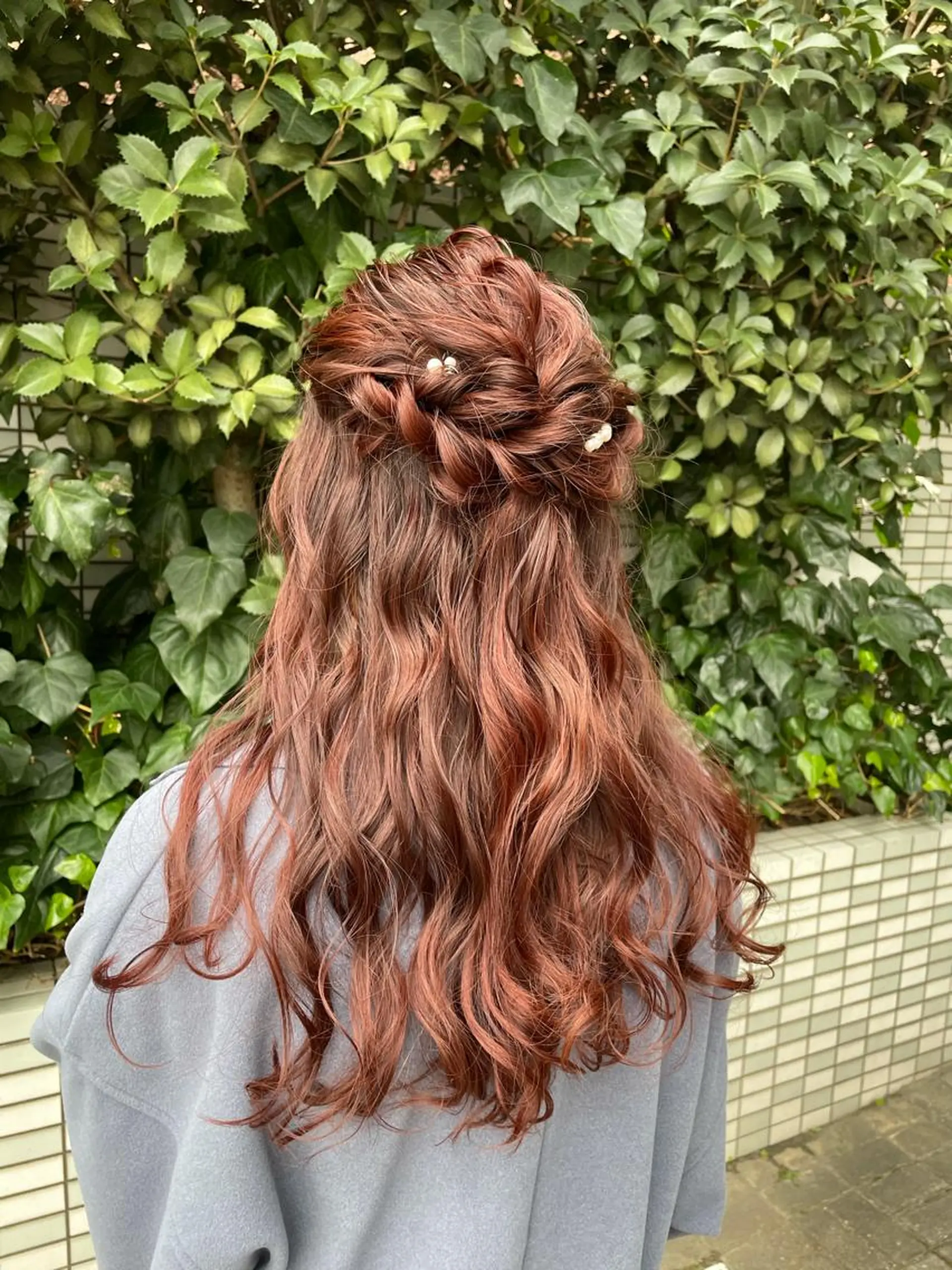 ミディアム ヘアアレンジ ハーフアップ カワシマ セイカのヘアスタイル