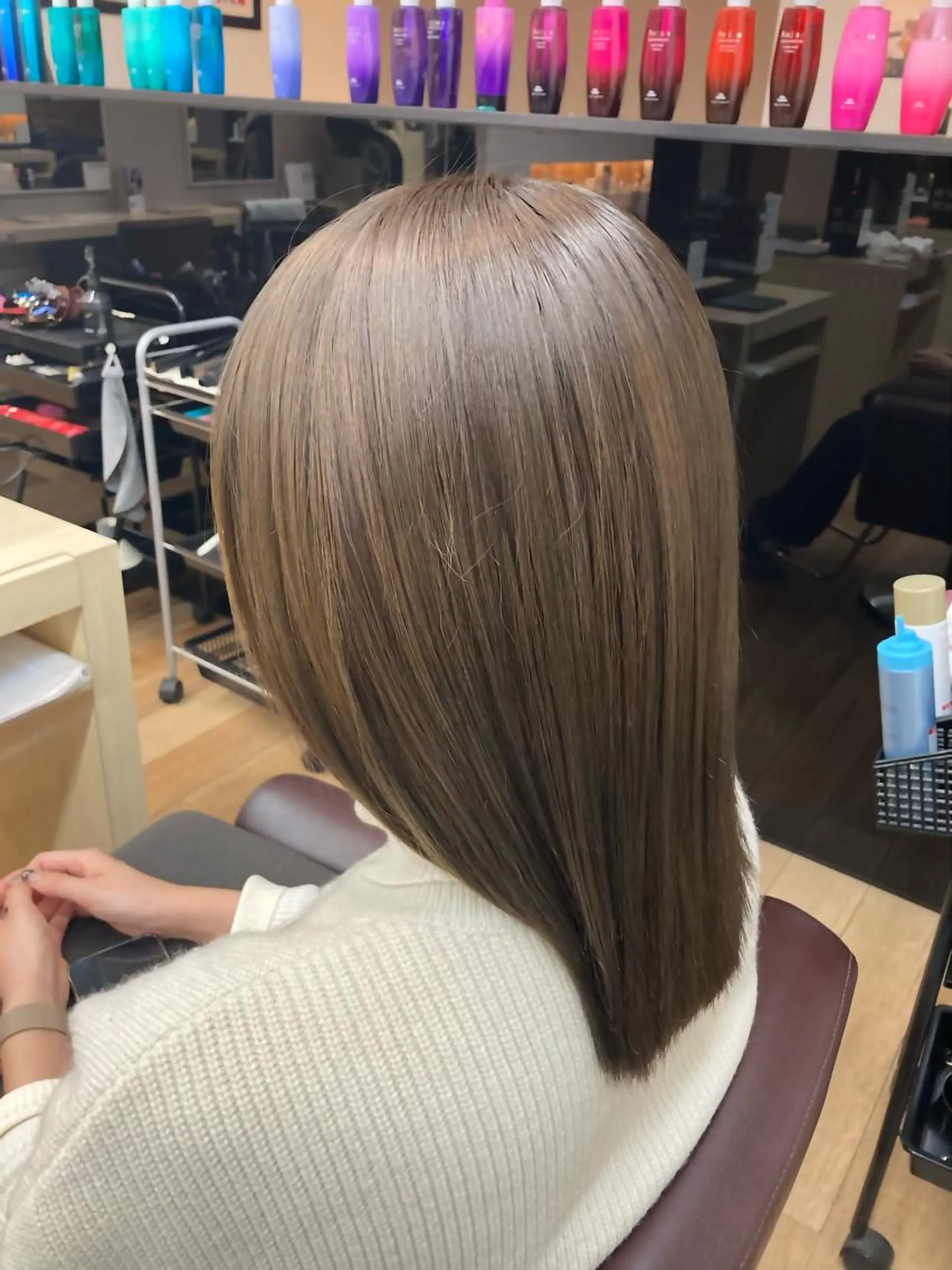 ミディアム 西原 みさきのヘアスタイル