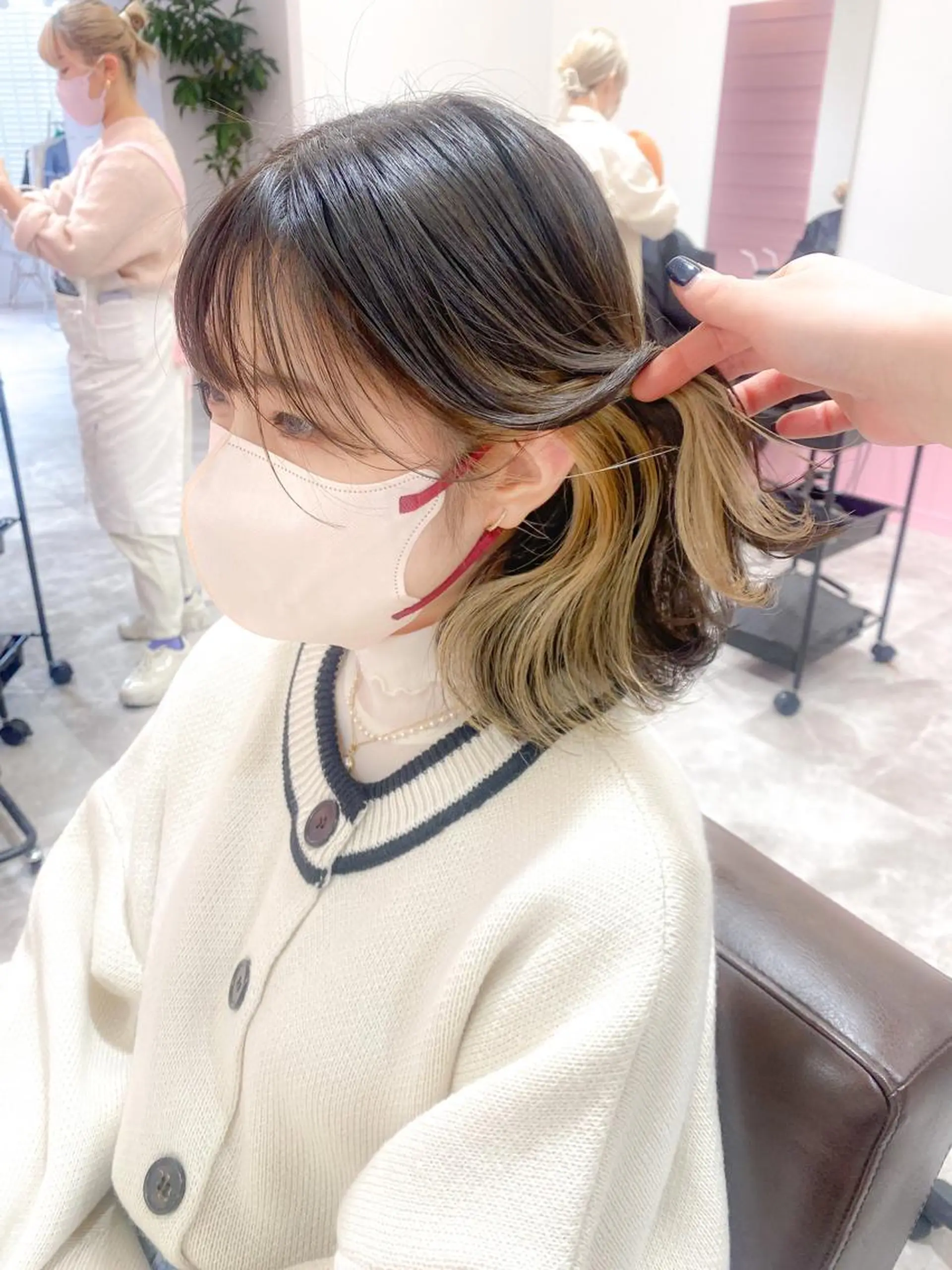 ミディアム 髪質改善韓国レイヤー SHIORI🦋のヘアスタイル