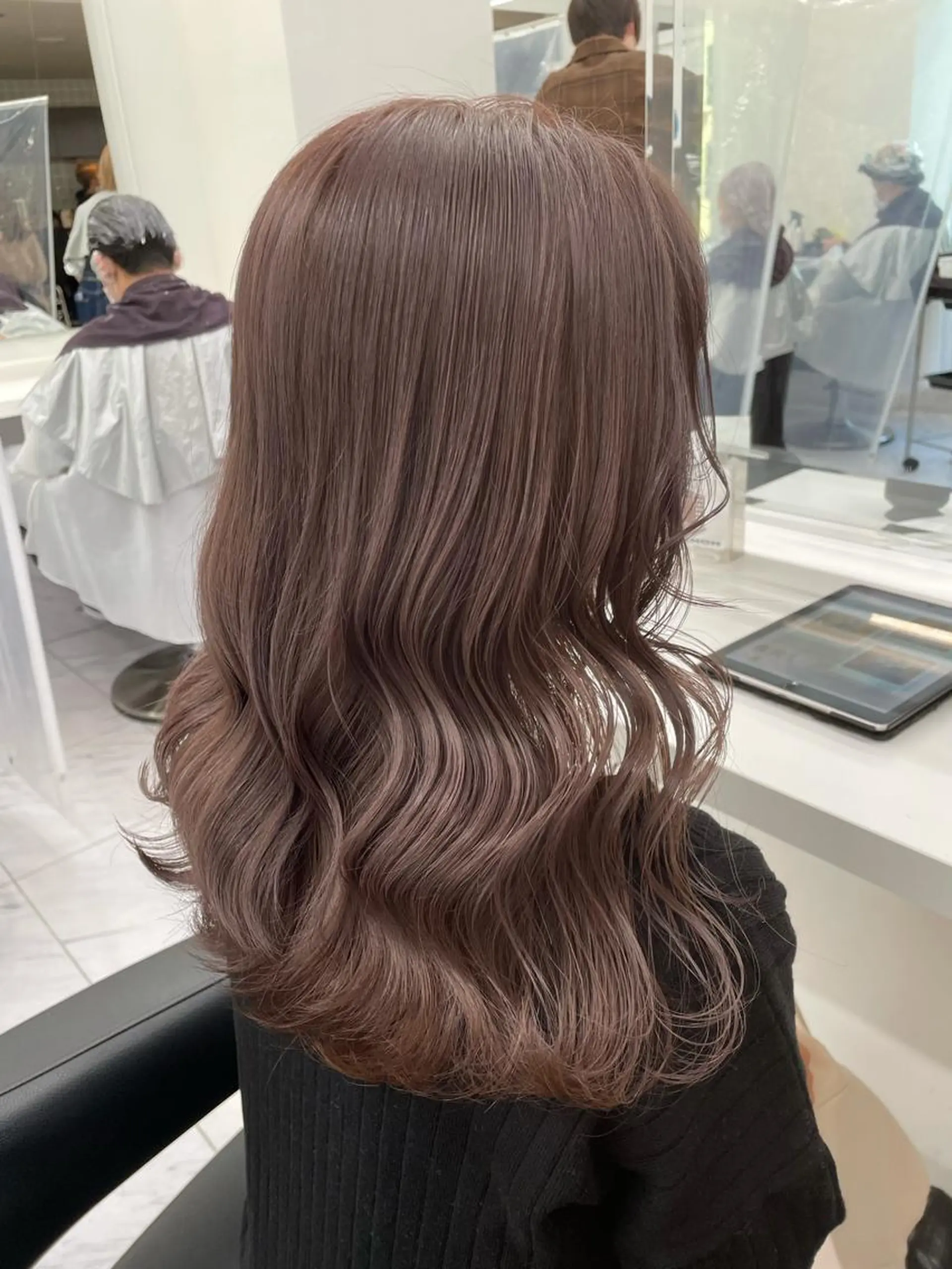 ミディアム カラー 表参道ハッシュカット レイヤー/リノンのヘアスタイル