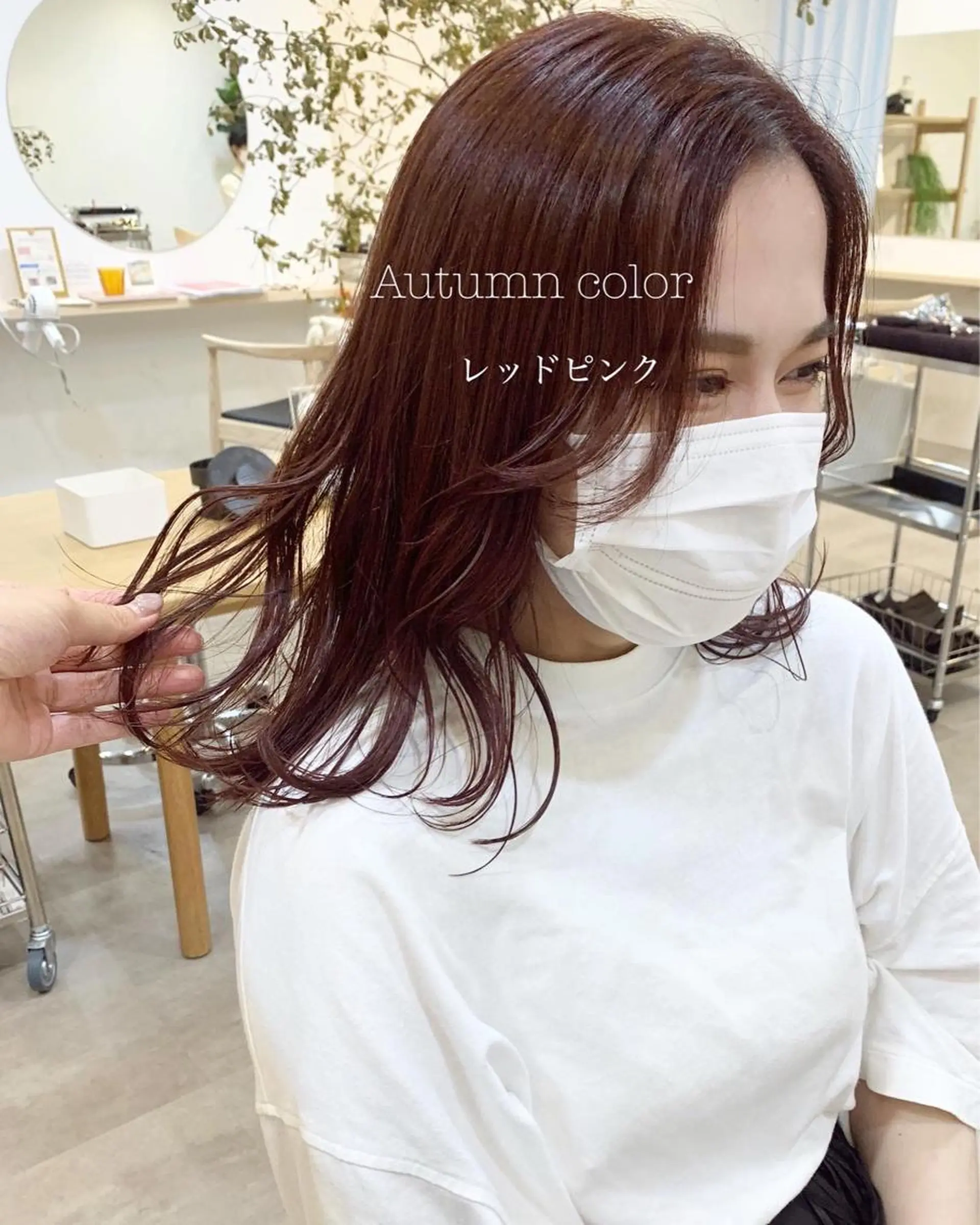 セミロング カラー 佐藤 永夏のヘアスタイル