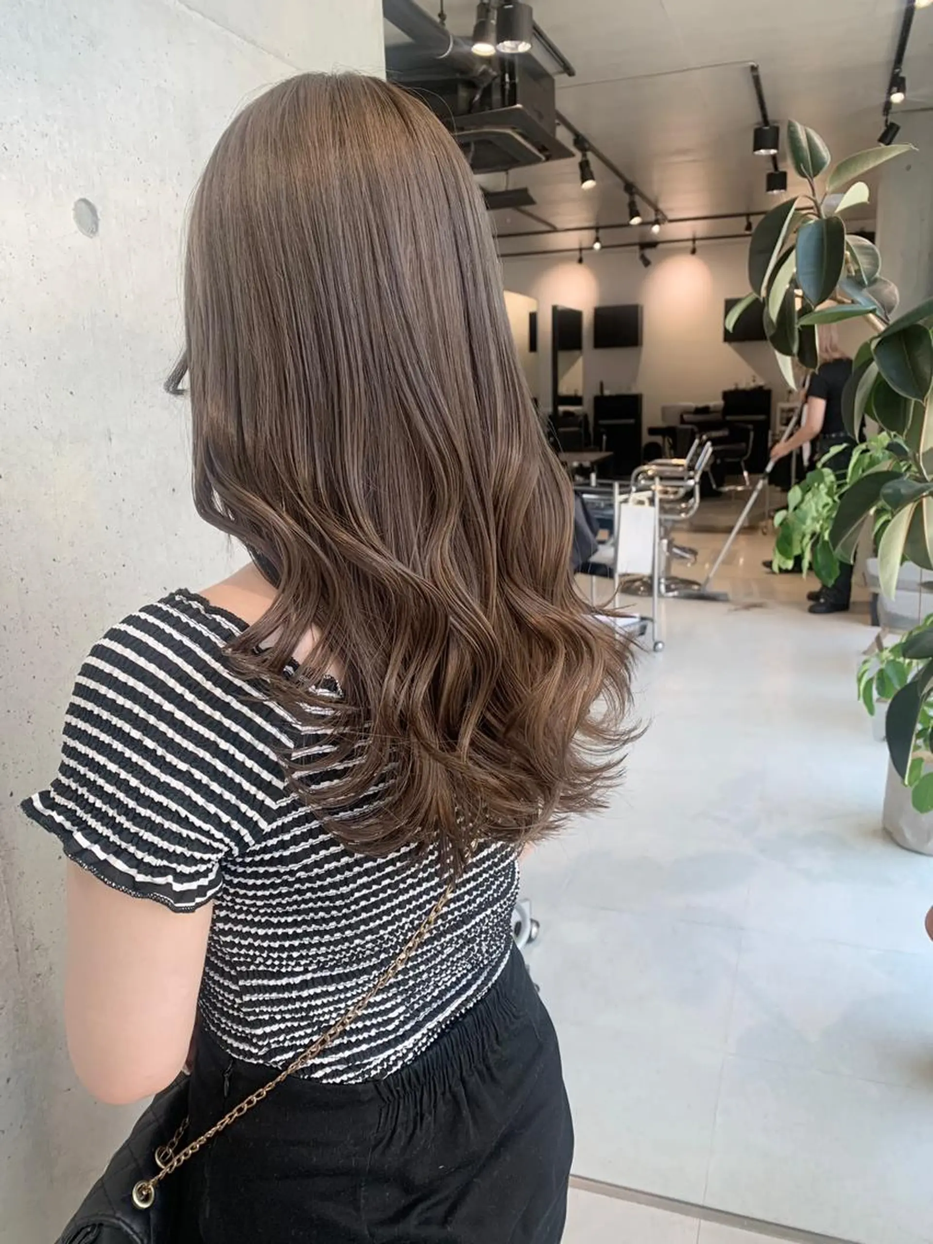 ロング カラー カット ヘアカラー トリートメント ヘッドスパ 透明感/オリーブ/ グレージュ/YUKAのヘアスタイル