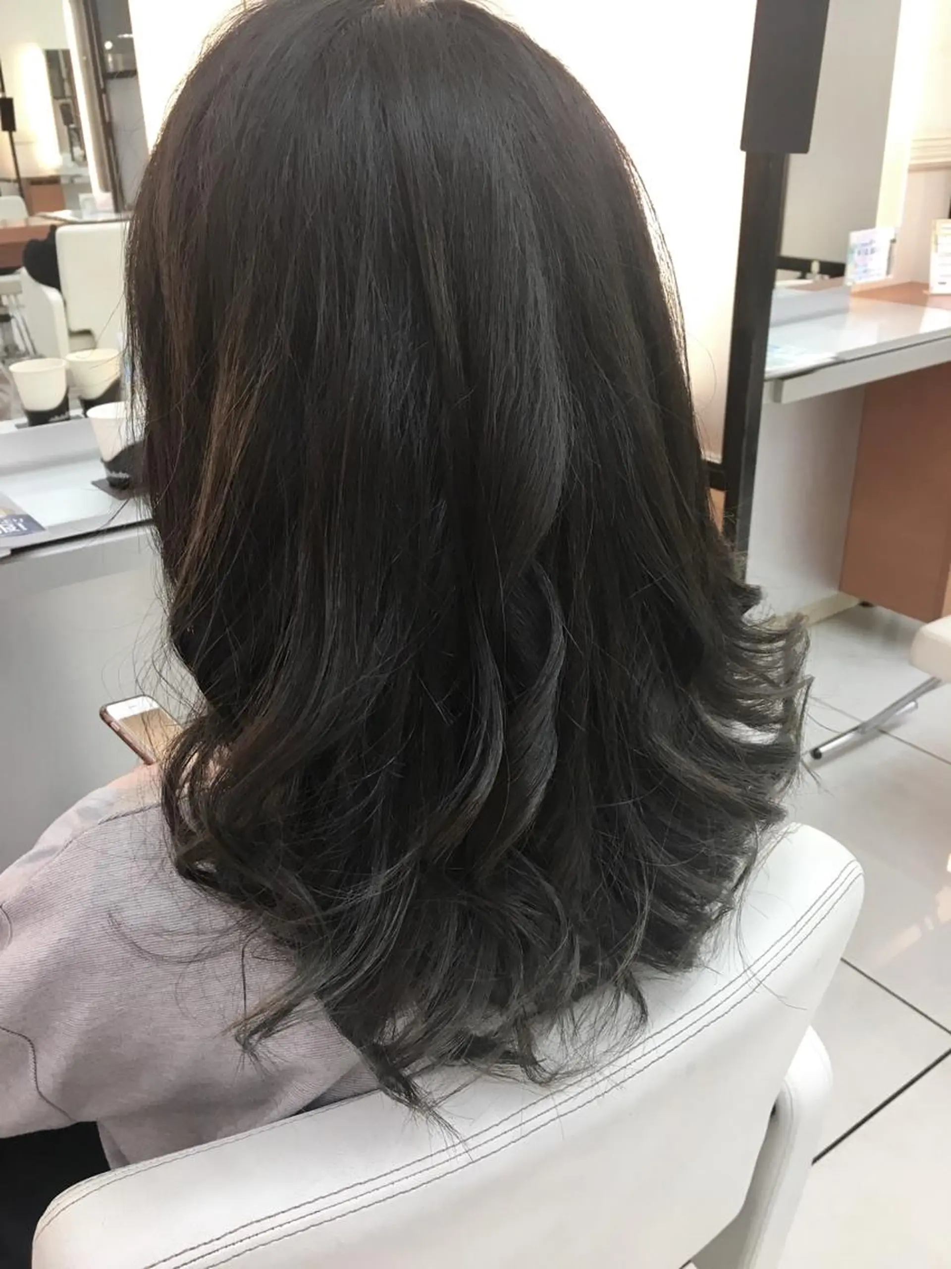 カラー バレイヤージュ ブルーカラー ブルージュ カット ヘアカラー N° jillva ♦️川端裕司♦️のヘアスタイル