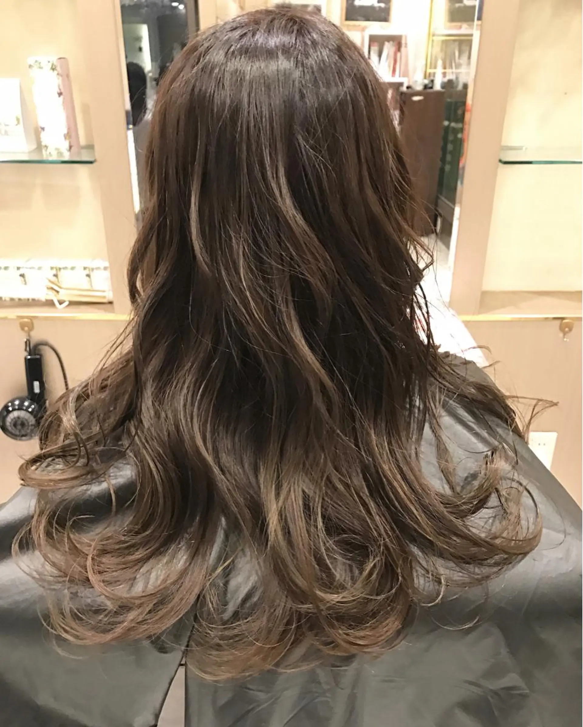 ミディアム カラー パーマ ヘアアレンジ 外国人風カラー 🫧代表/新宿駅近/ 限定価格🫧田辺貴裕のヘアスタイル