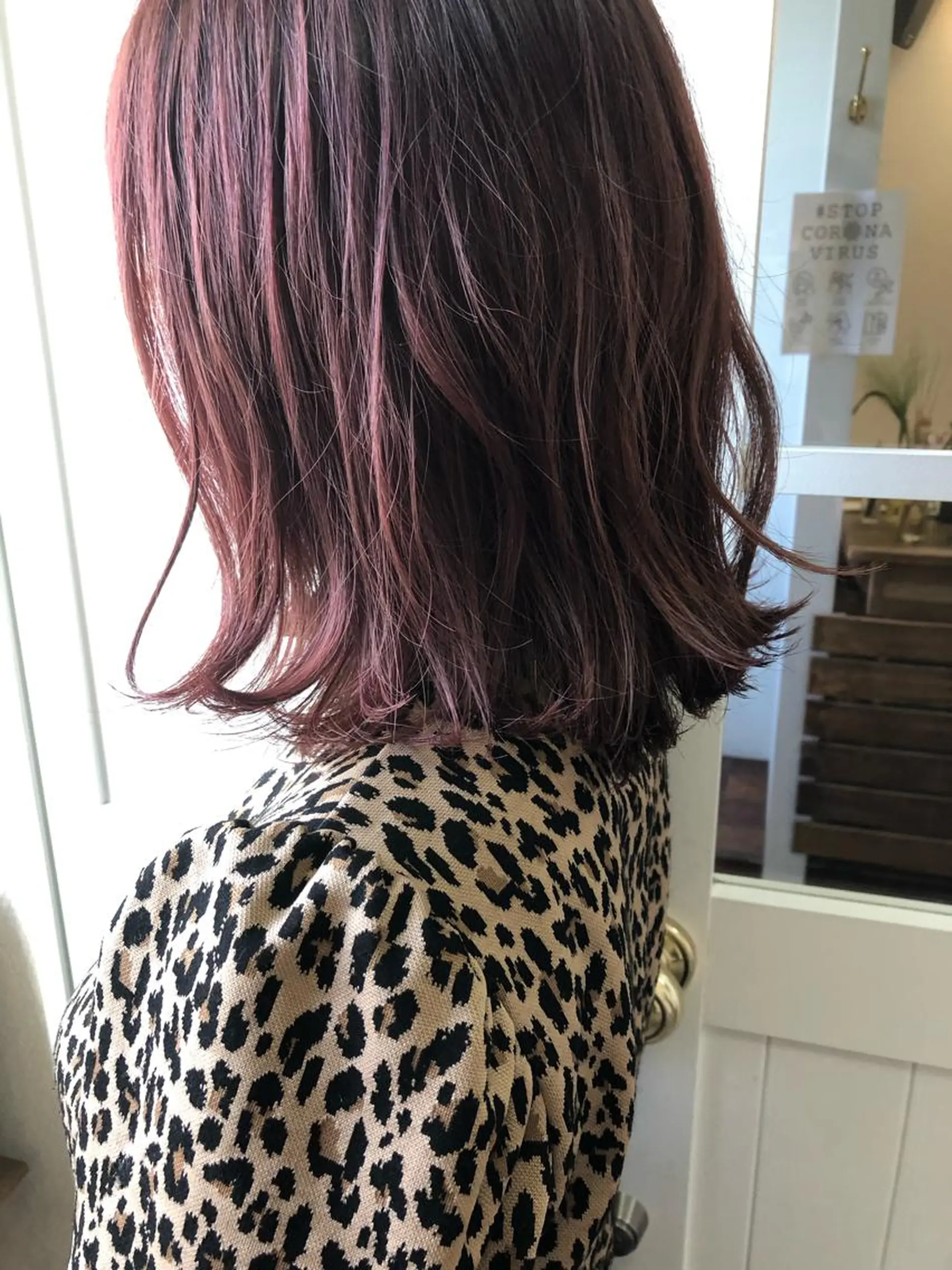 ミディアム カラー ブリーチ ハイライトカラー インナーカラー ハイライト 小木曽智美 /ボブ/ショートのヘアスタイル