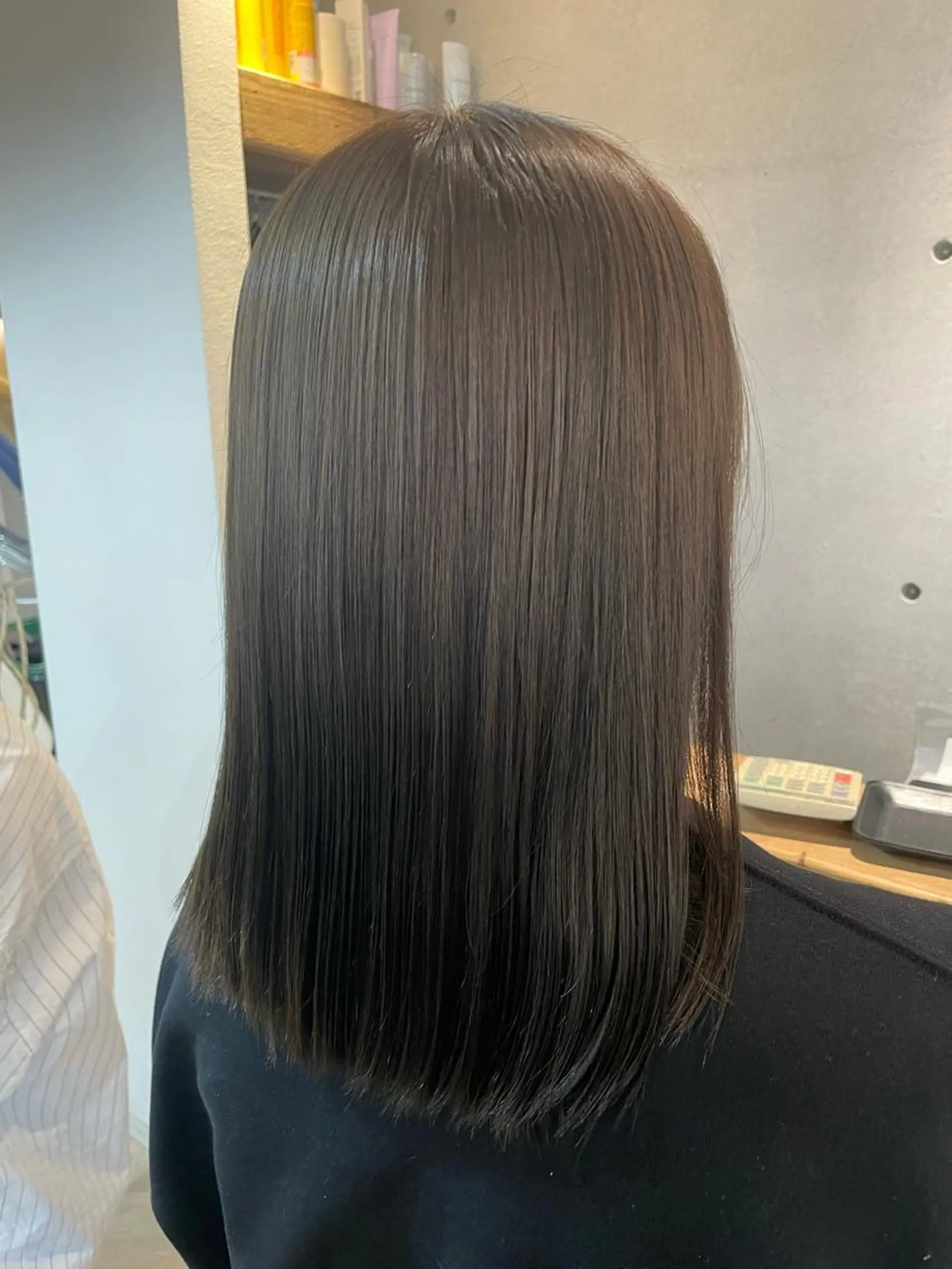 セミロング カラー カット ヘアカラー しのはら まどかのヘアスタイル