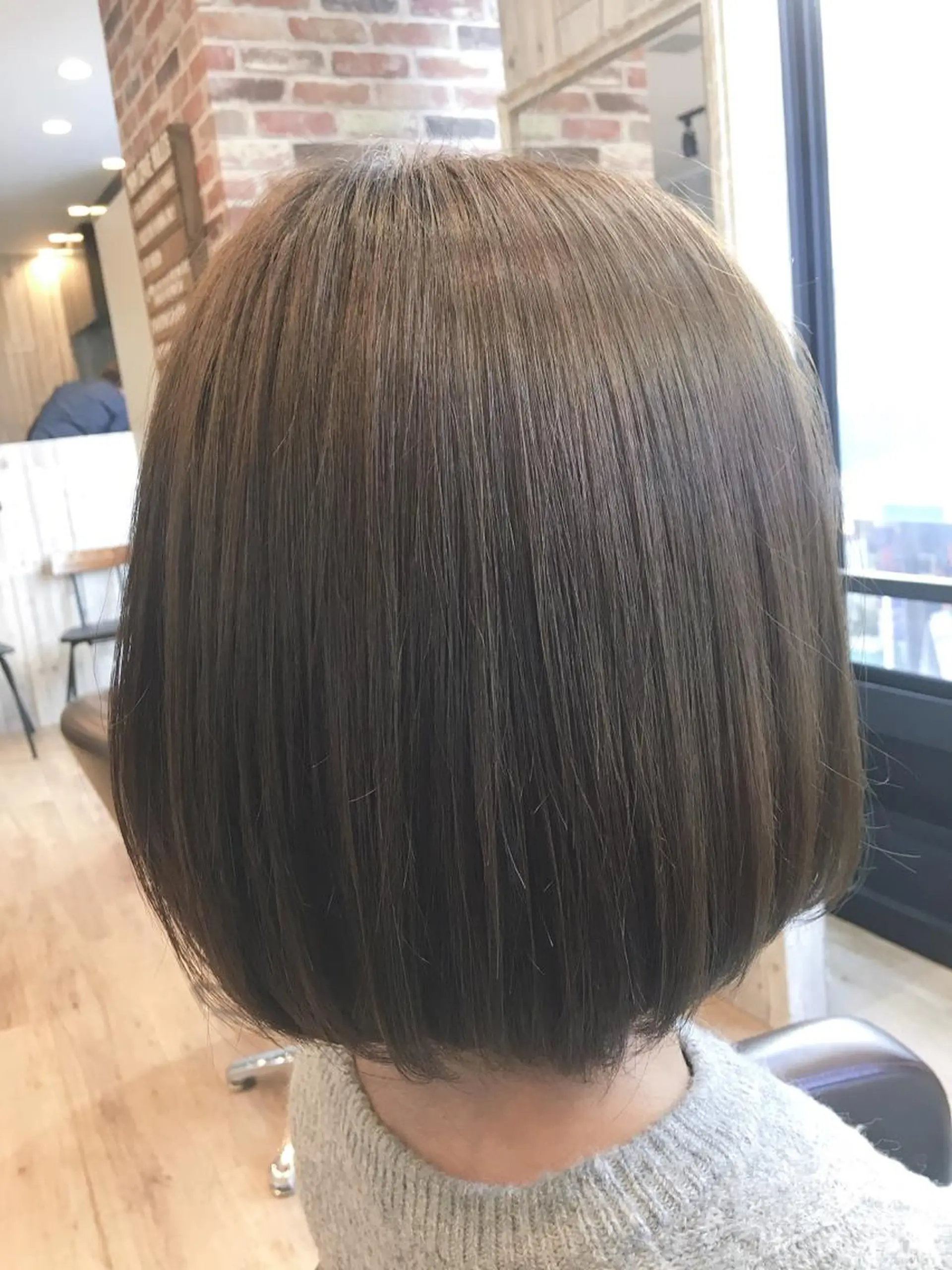 ミディアム カラー 透明感カラー グレージュ ボブ トリートメント Unfrose所属・五月女 和樹のヘアスタイル