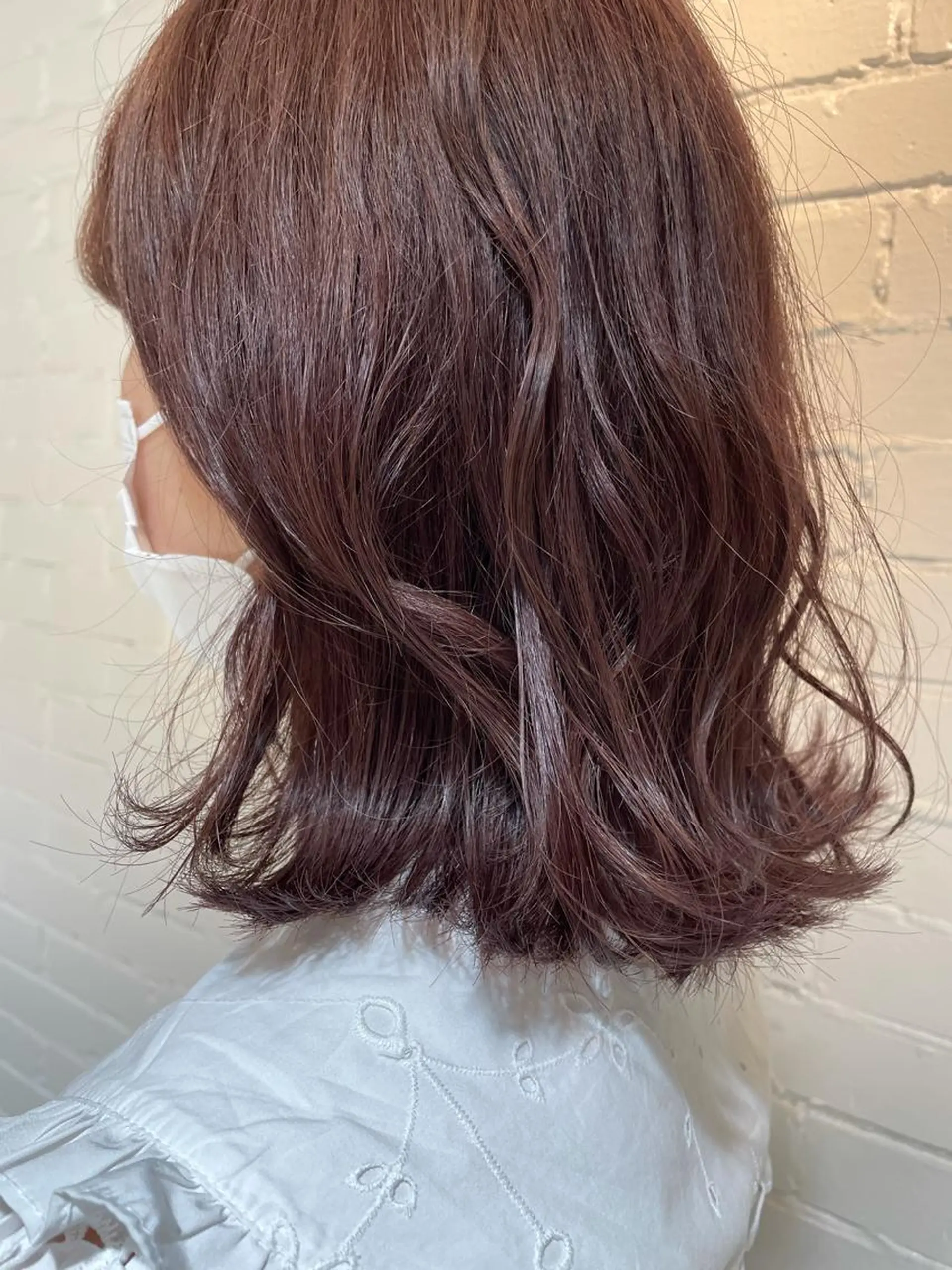 ミディアム カラー ベージュカラー ラベンダーカラー ラベンダーベージュ 小柳 歩美のヘアスタイル