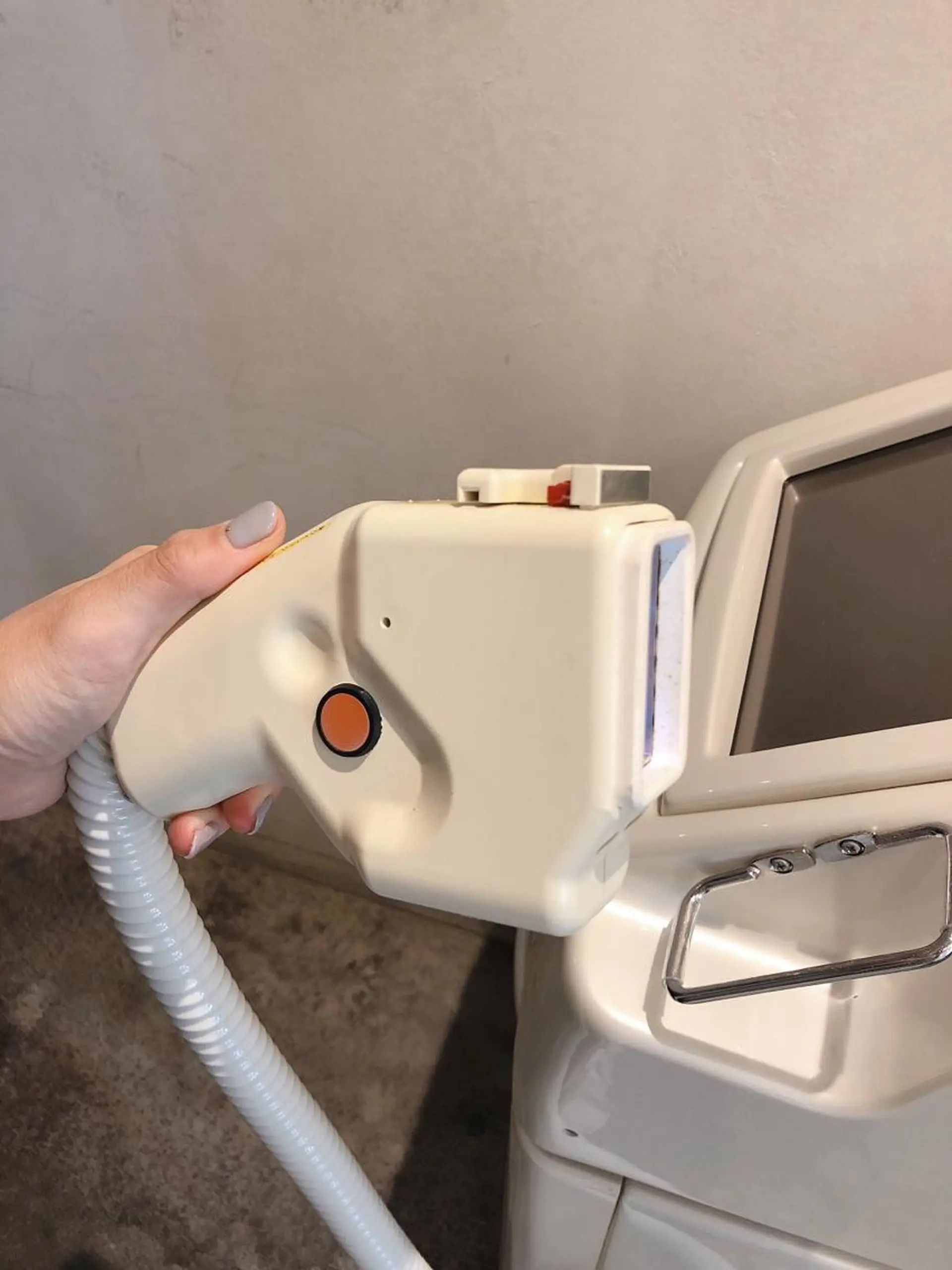 マリーアン所属・marieanne まつ毛パーマ＆脱毛のマツエク・マツパデザイン