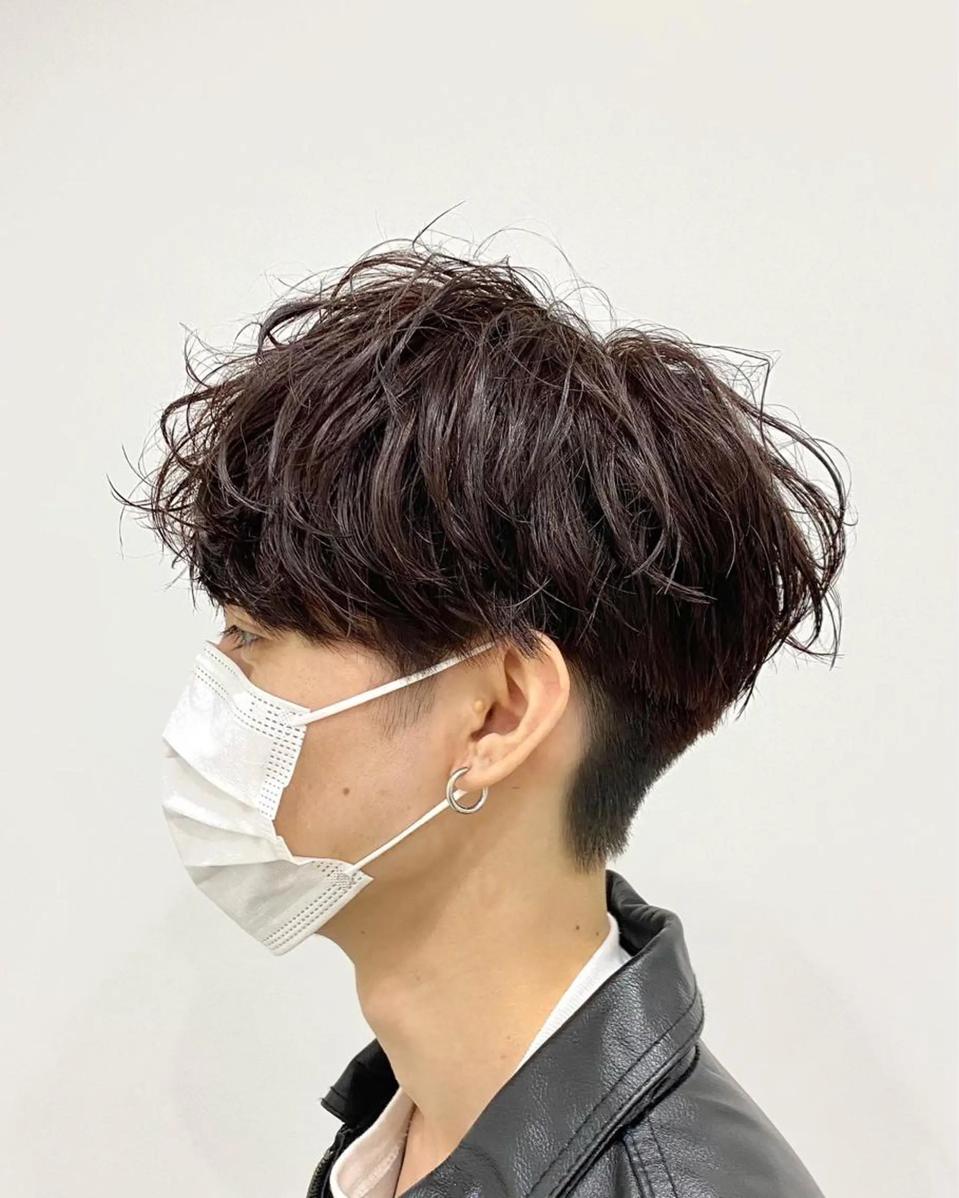 ショート カラー メンズ ブラウンカラー 黒須 蓮太のヘアスタイル