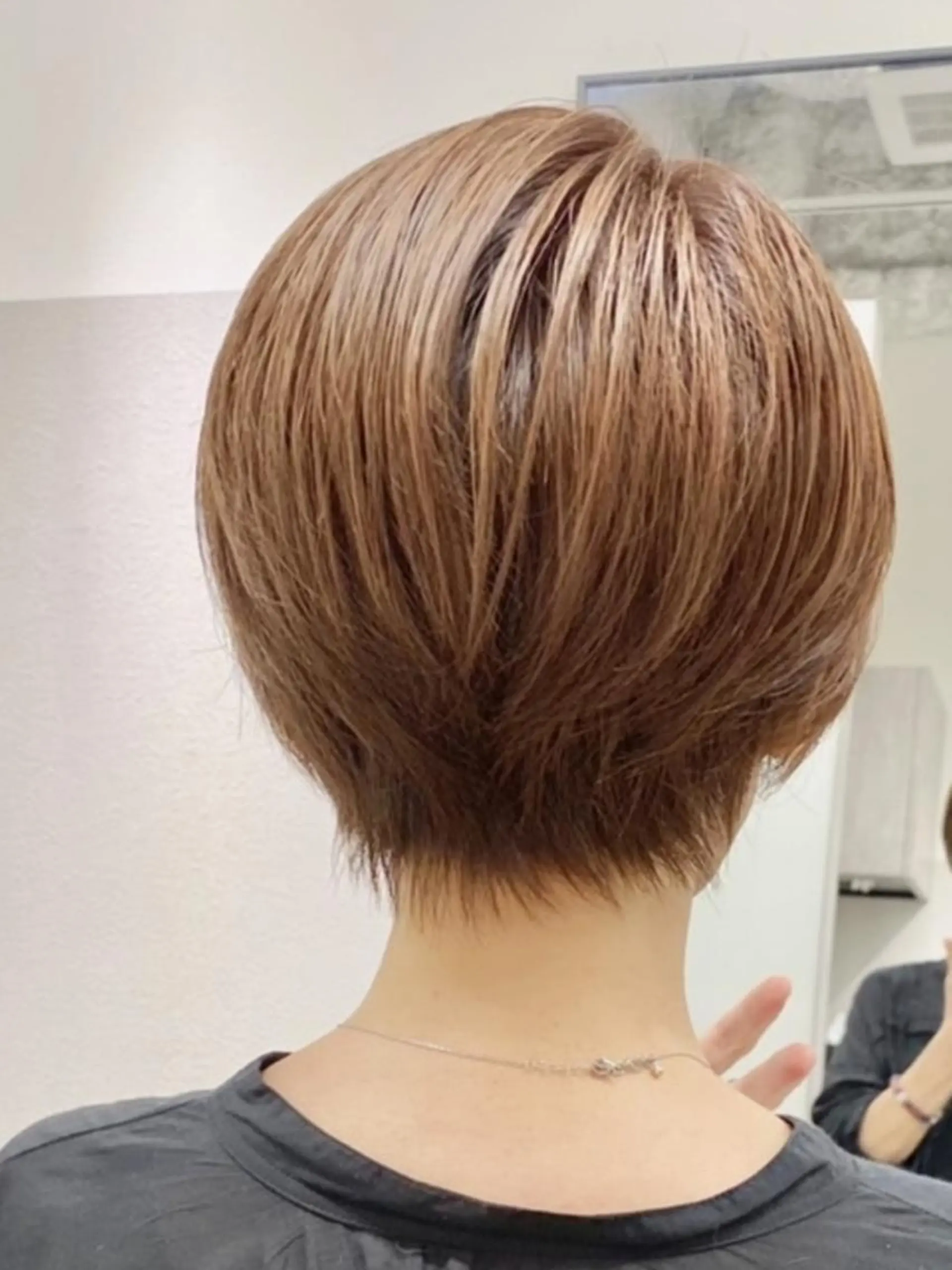 ショート カラー ショートボブ アディクシーカラー ボブ ショートヘア カット トリートメント メンズ&ショート LEA山村真史のヘアスタイル