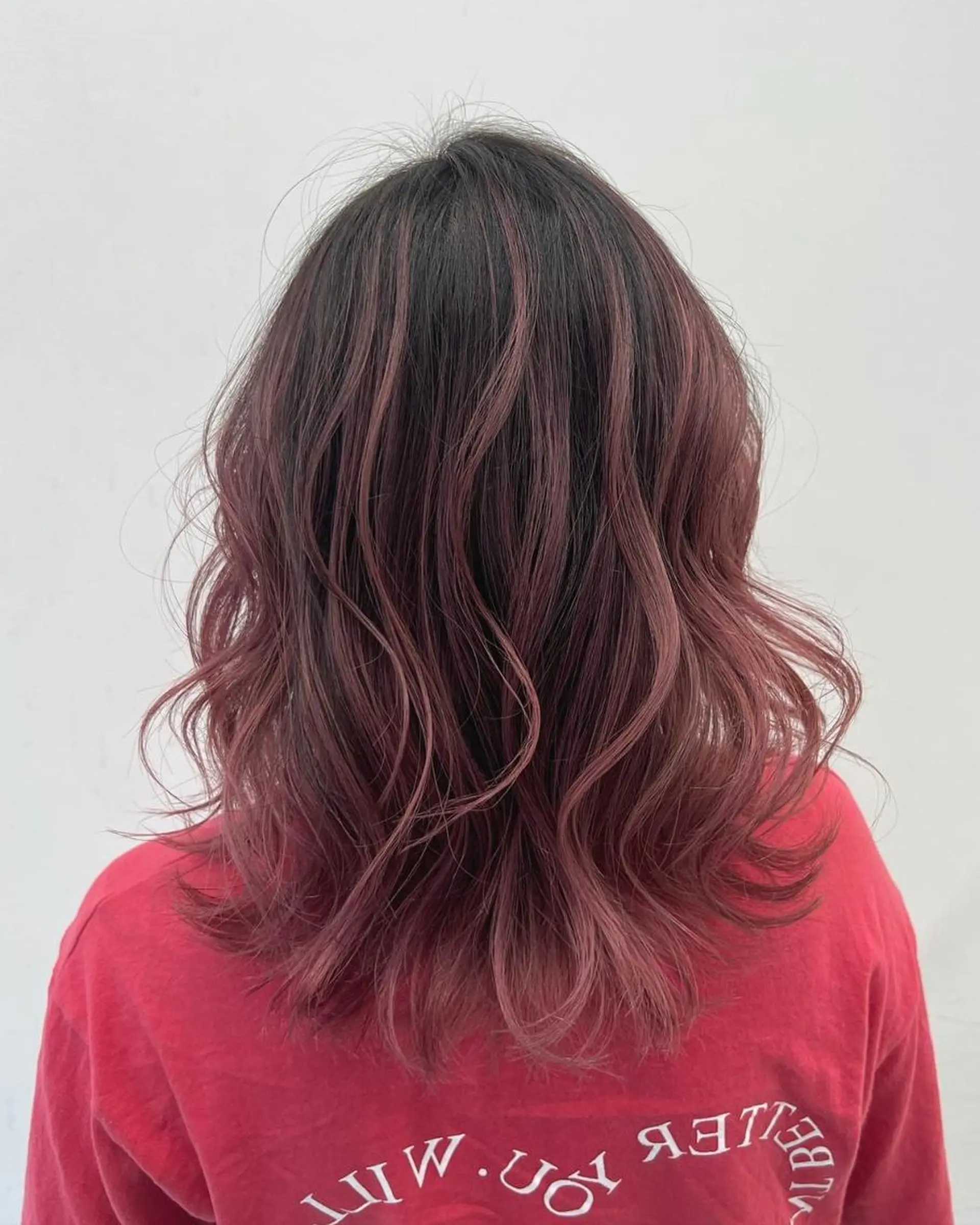 セミロング アッシュ アッシュブラック 公式 Ease by amble luxeのヘアスタイル